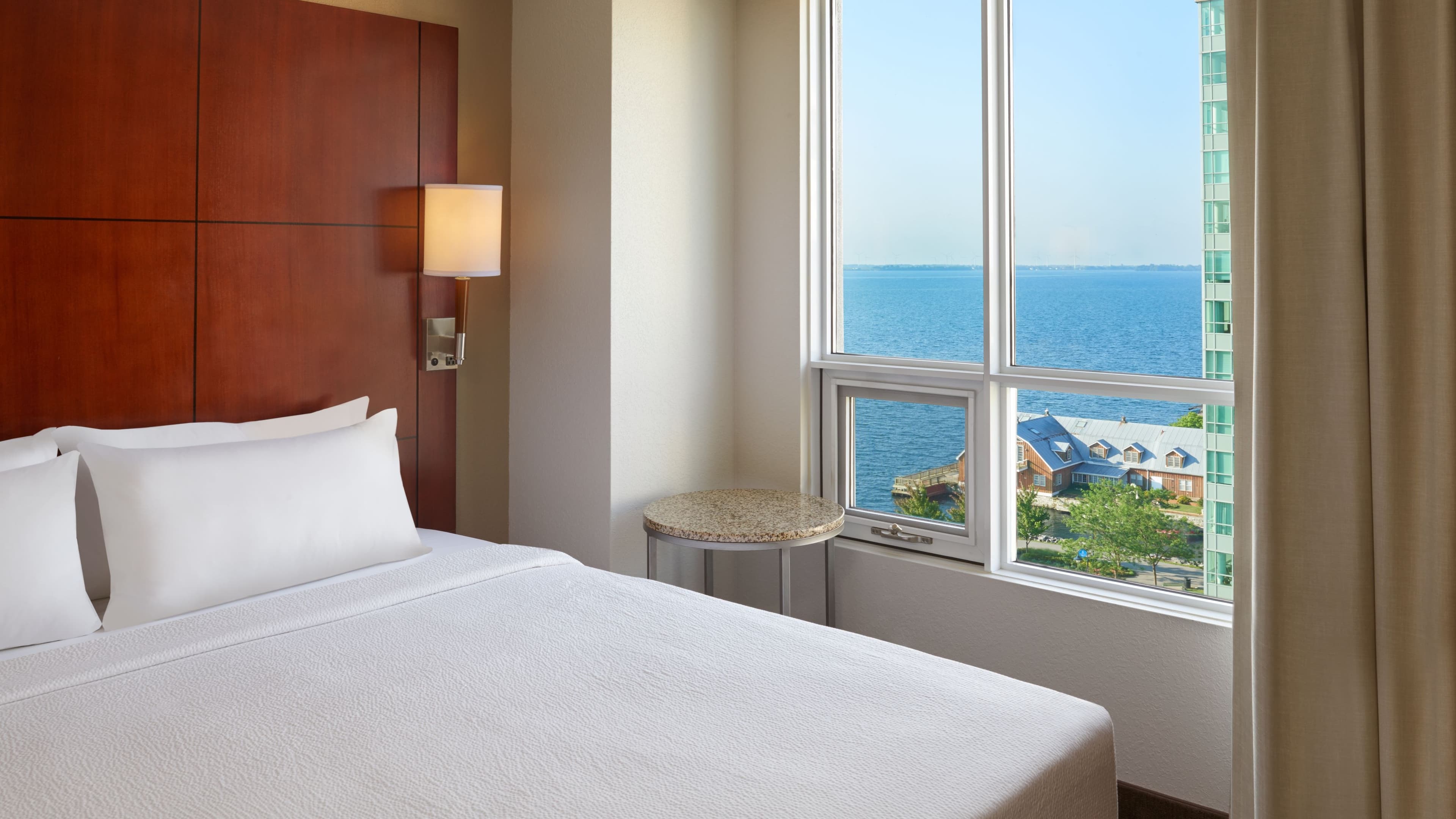 1 Bedroom Suite - Image 1