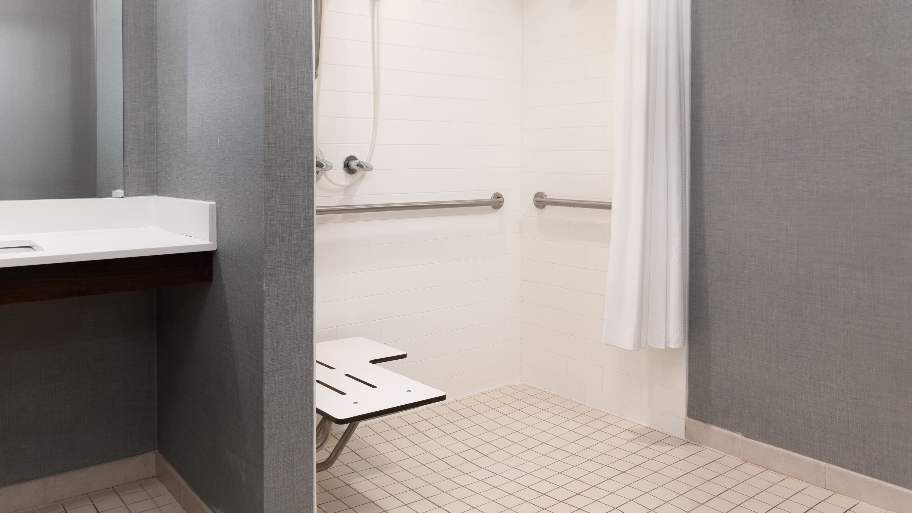 One Bedroom - Image 7