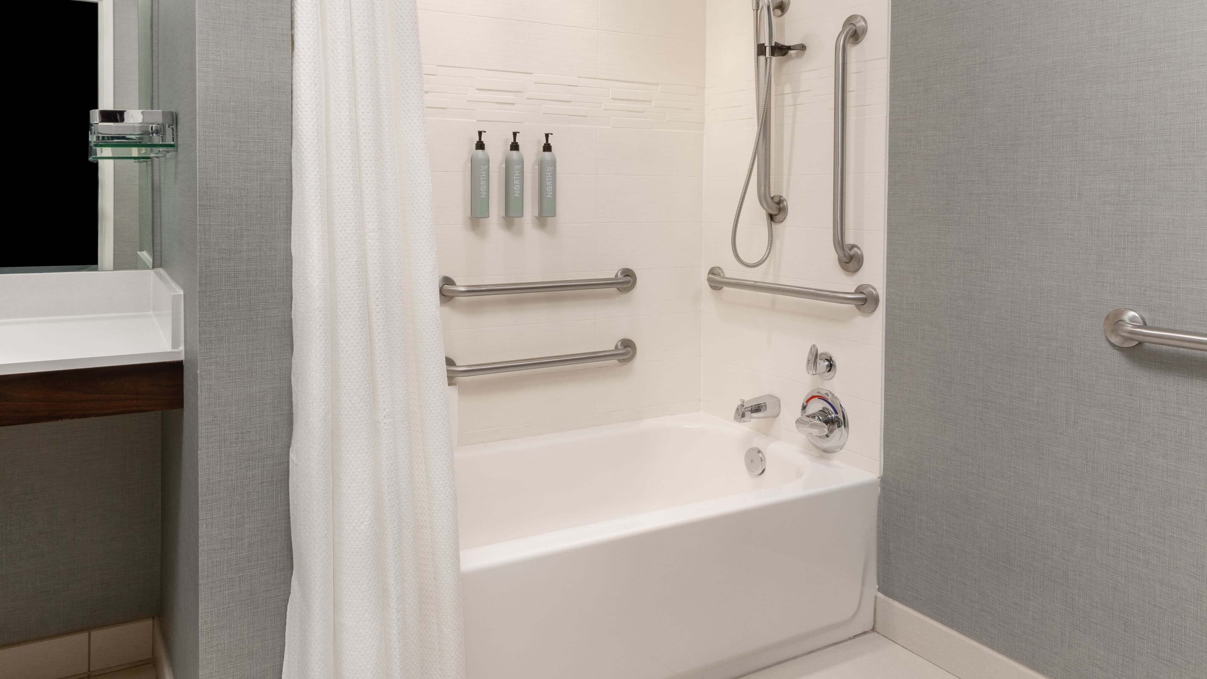 One Bedroom - Image 6