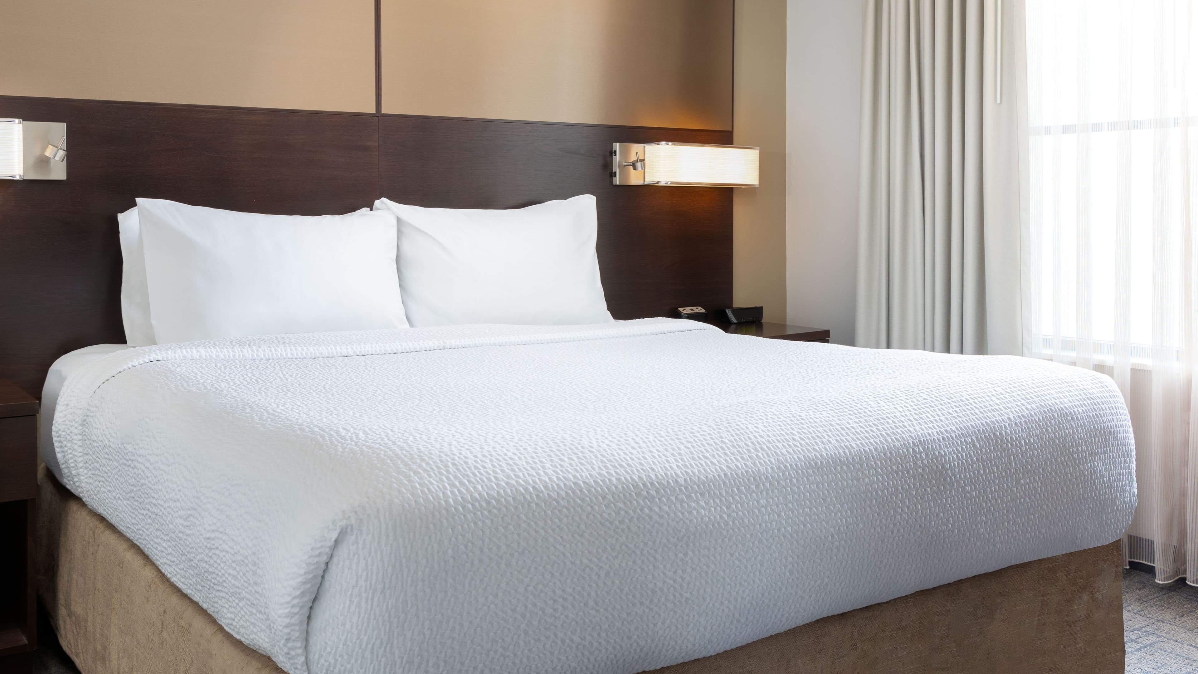 One Bedroom - Image 3