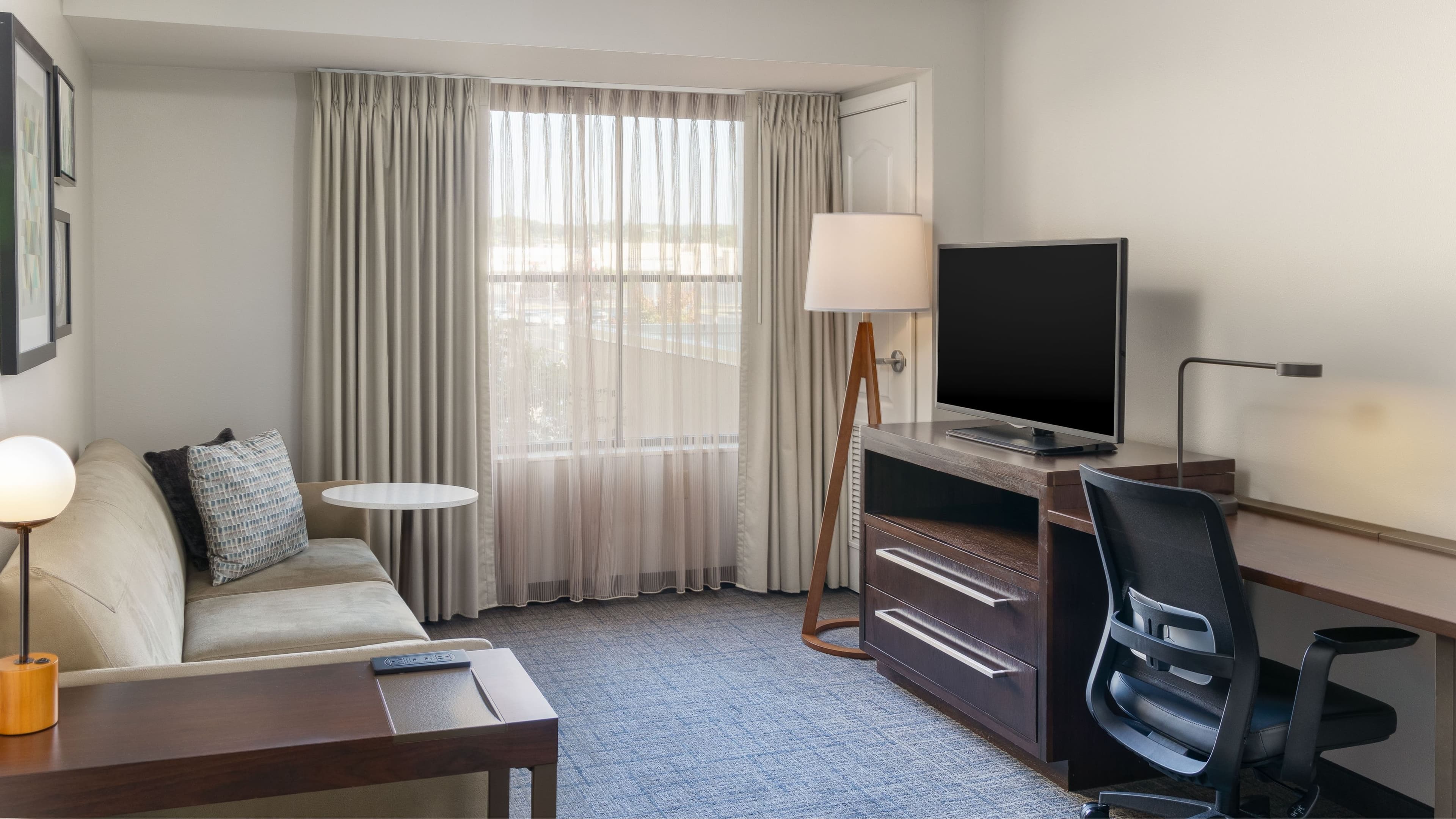 One Bedroom - Image 2