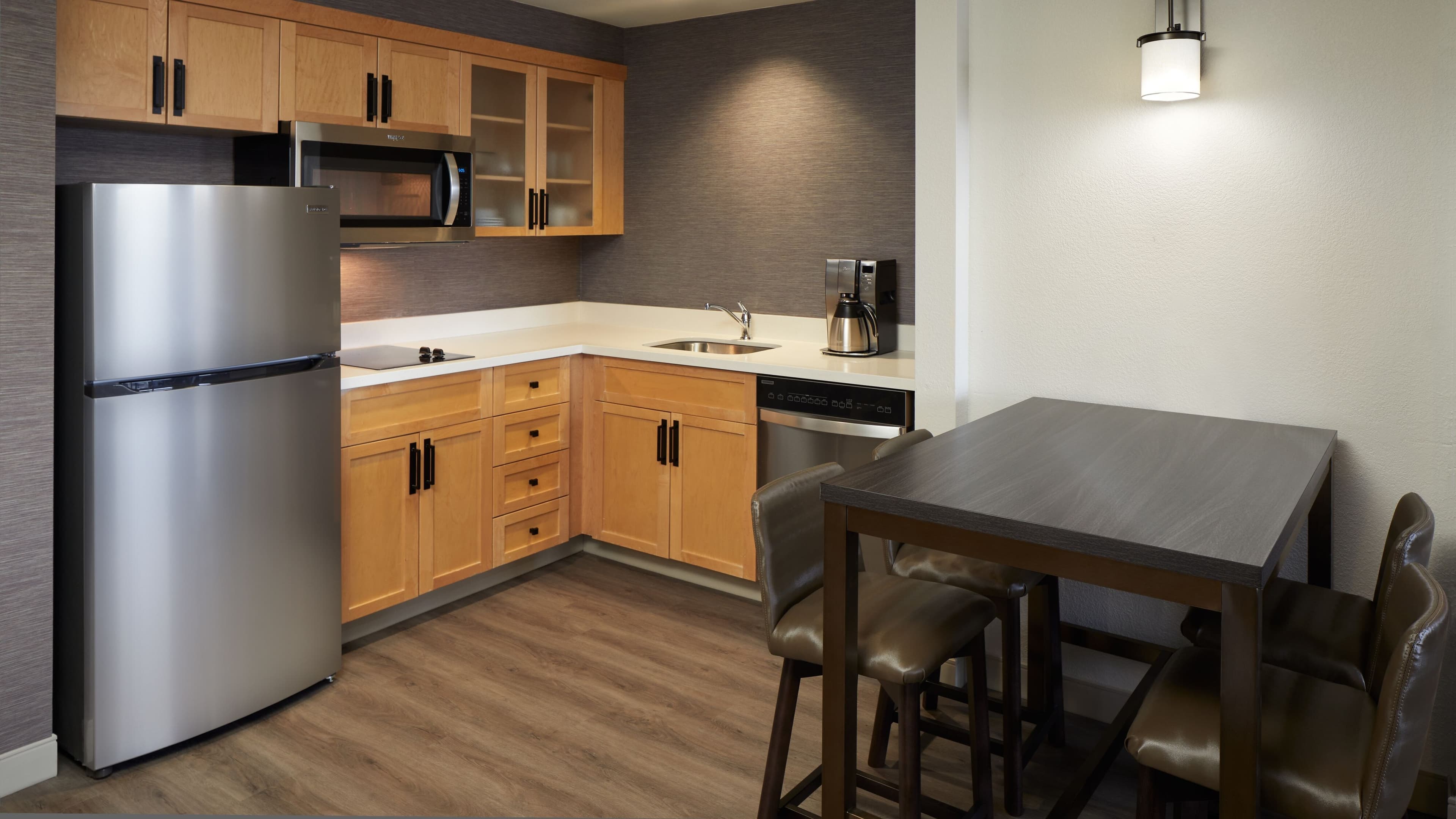 1 Bedroom Suite - Image 3