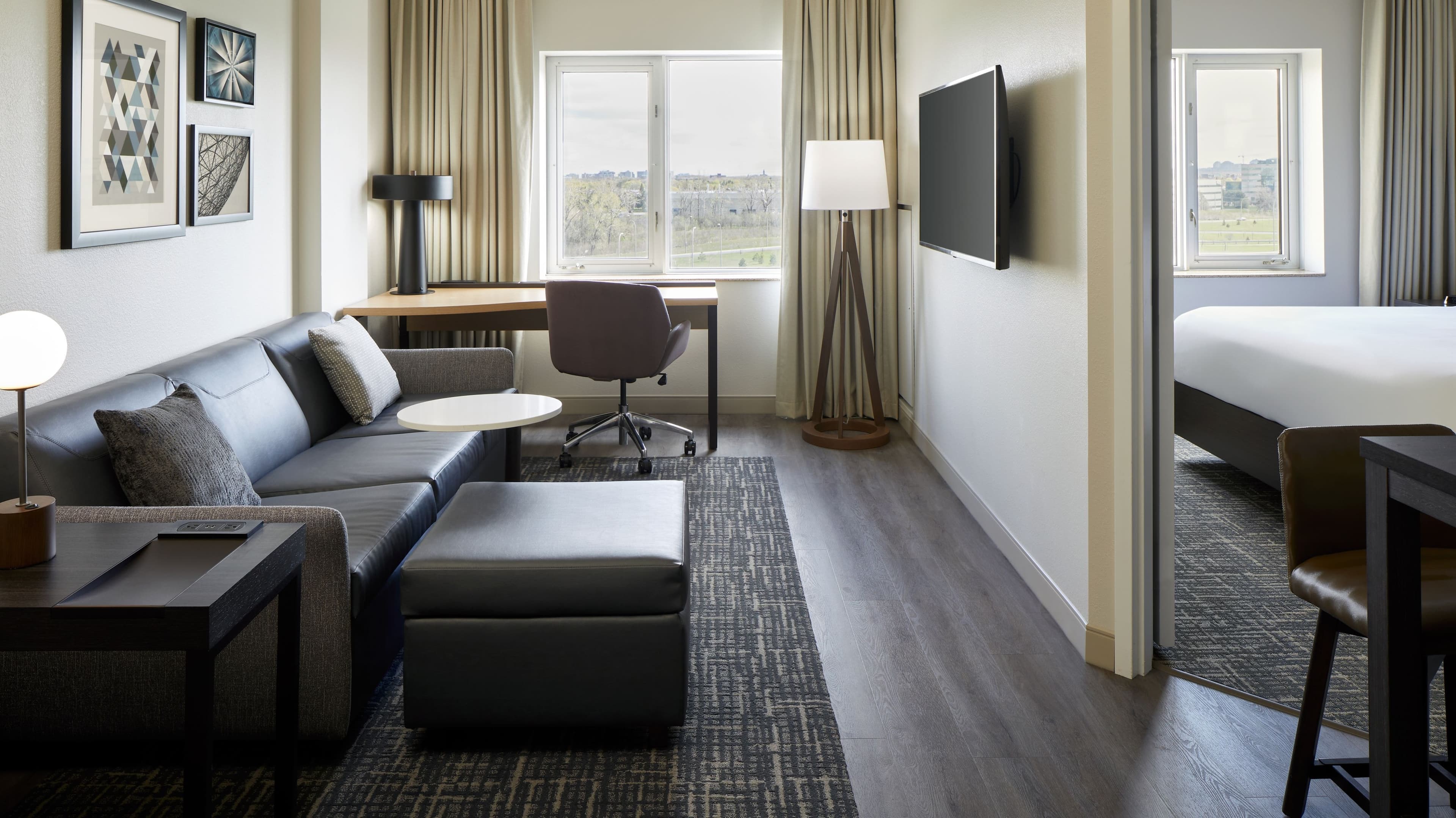 1 Bedroom Suite - Image 1
