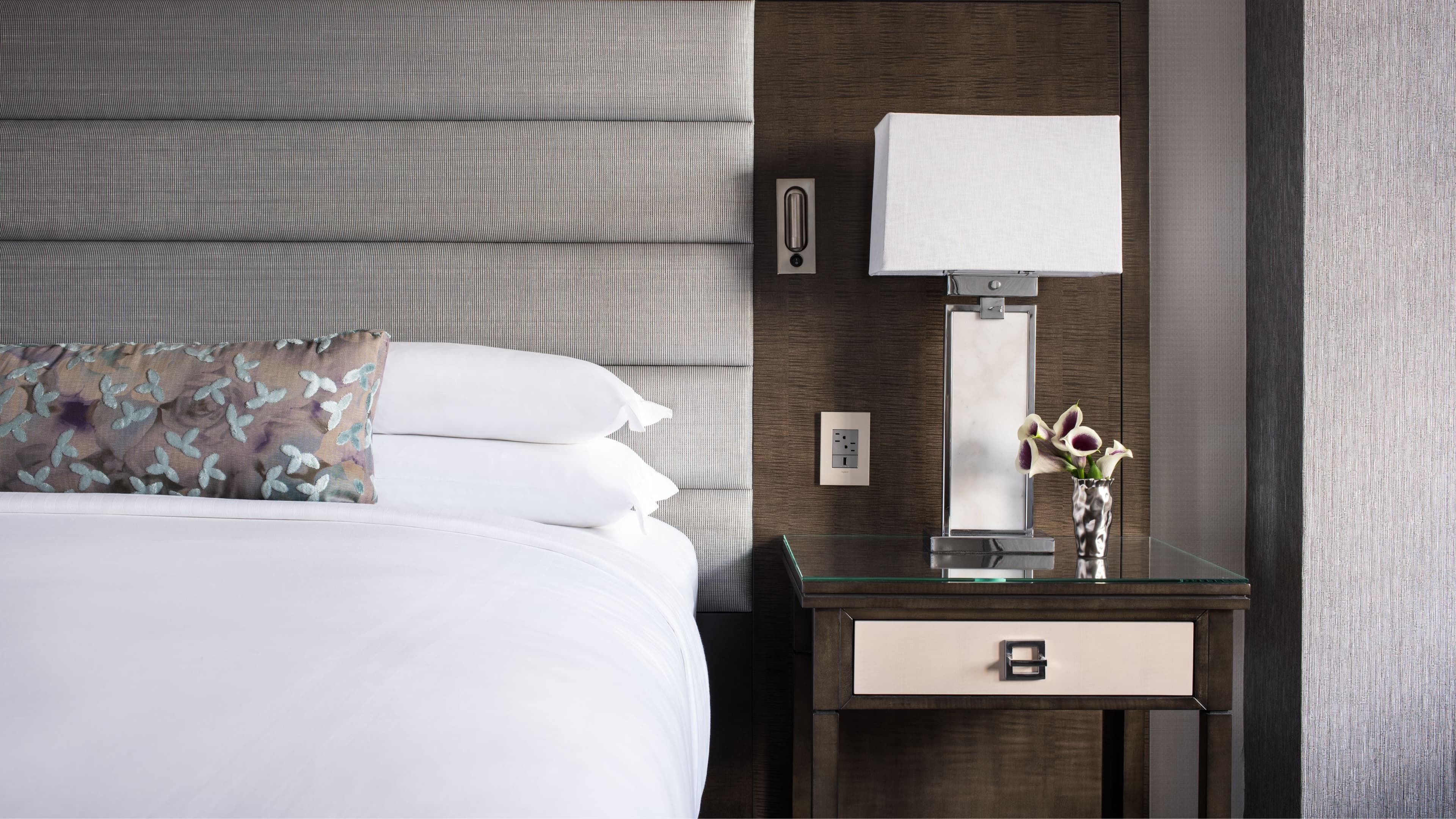 Deluxe Guest room - Image 2