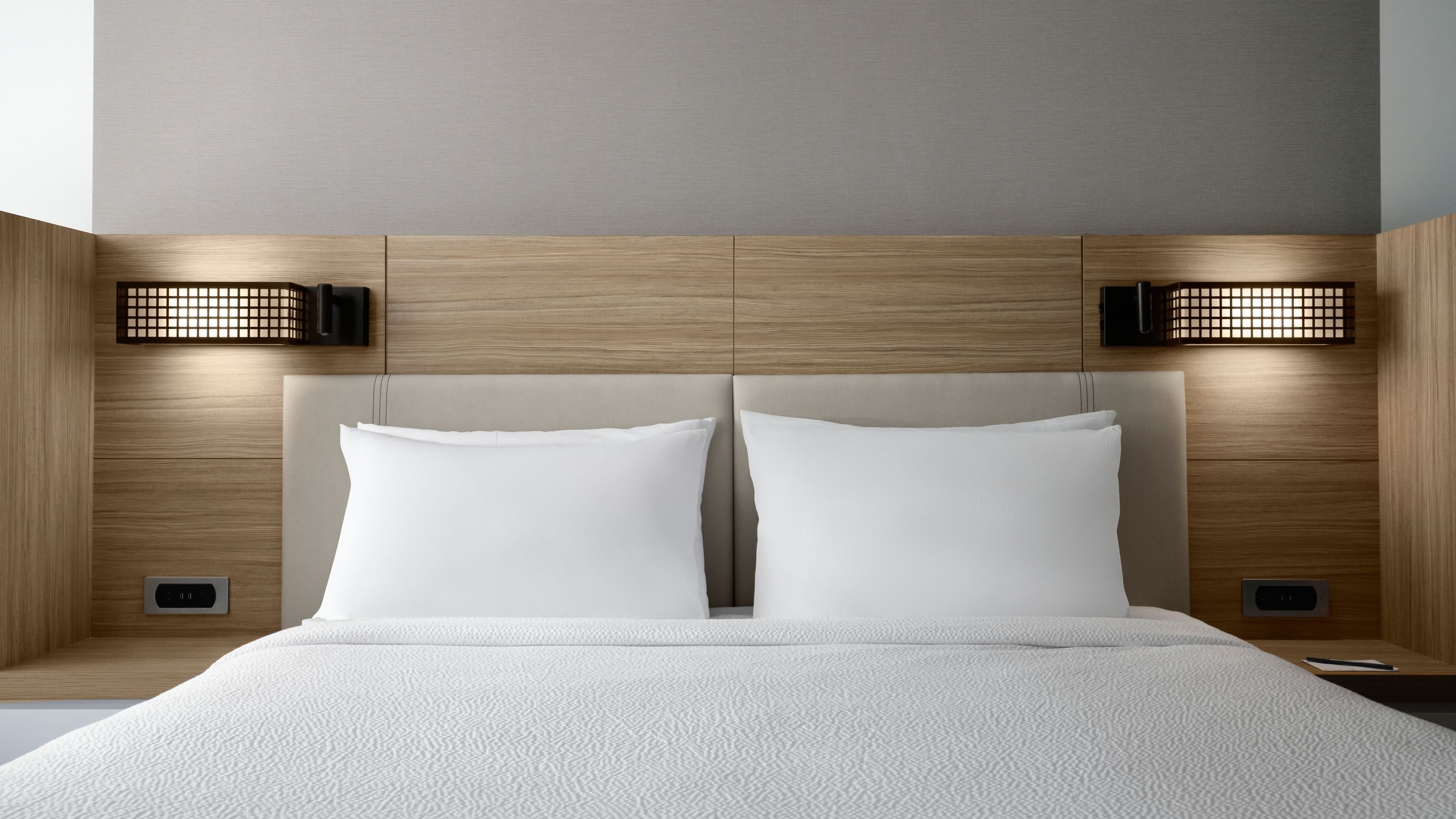 1 King Bed Suite - Image 2