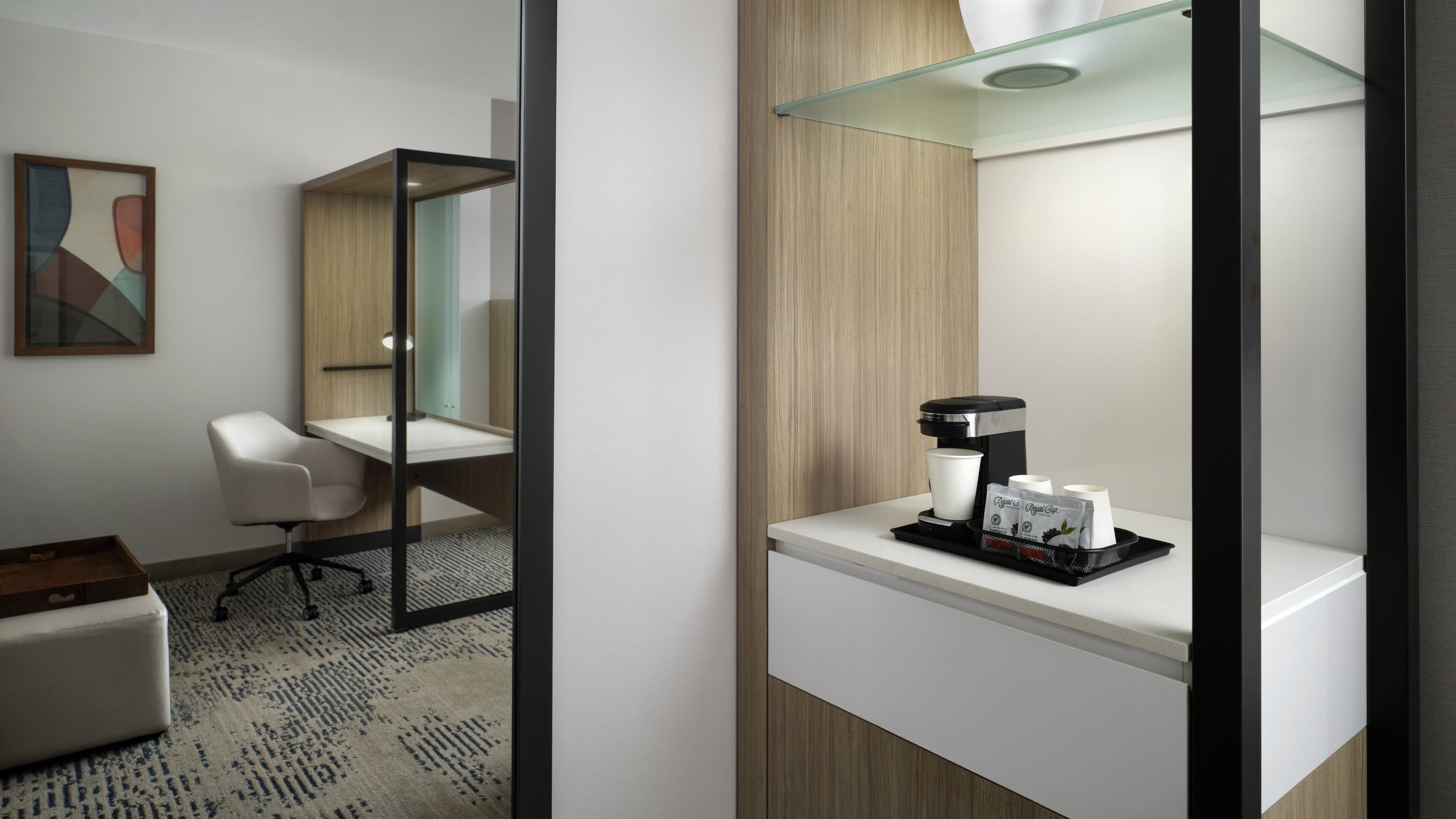 1 King Bed Suite - Image 5