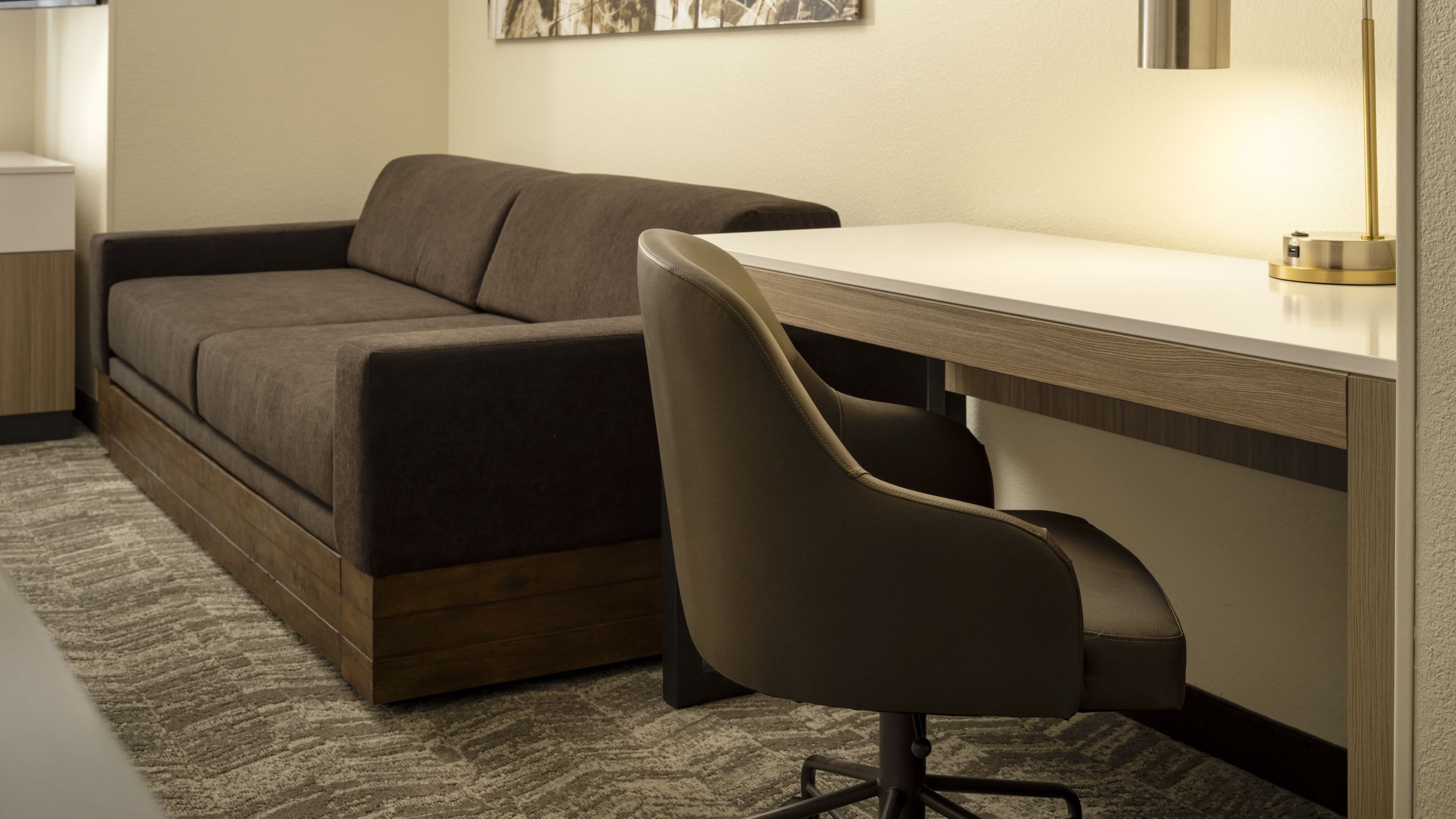 Queen Queen Suite - Image 5