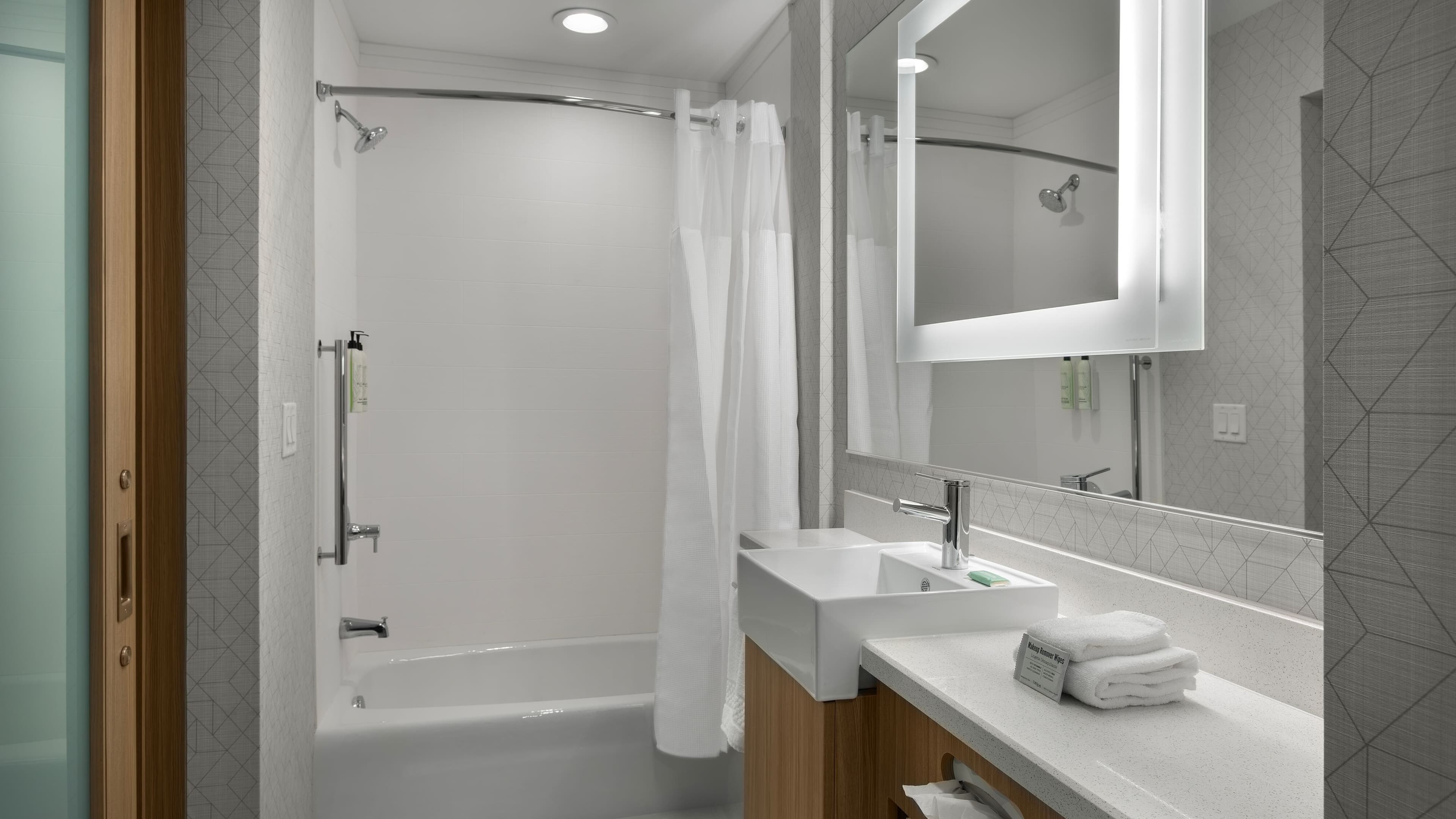 King Suite - Image 5