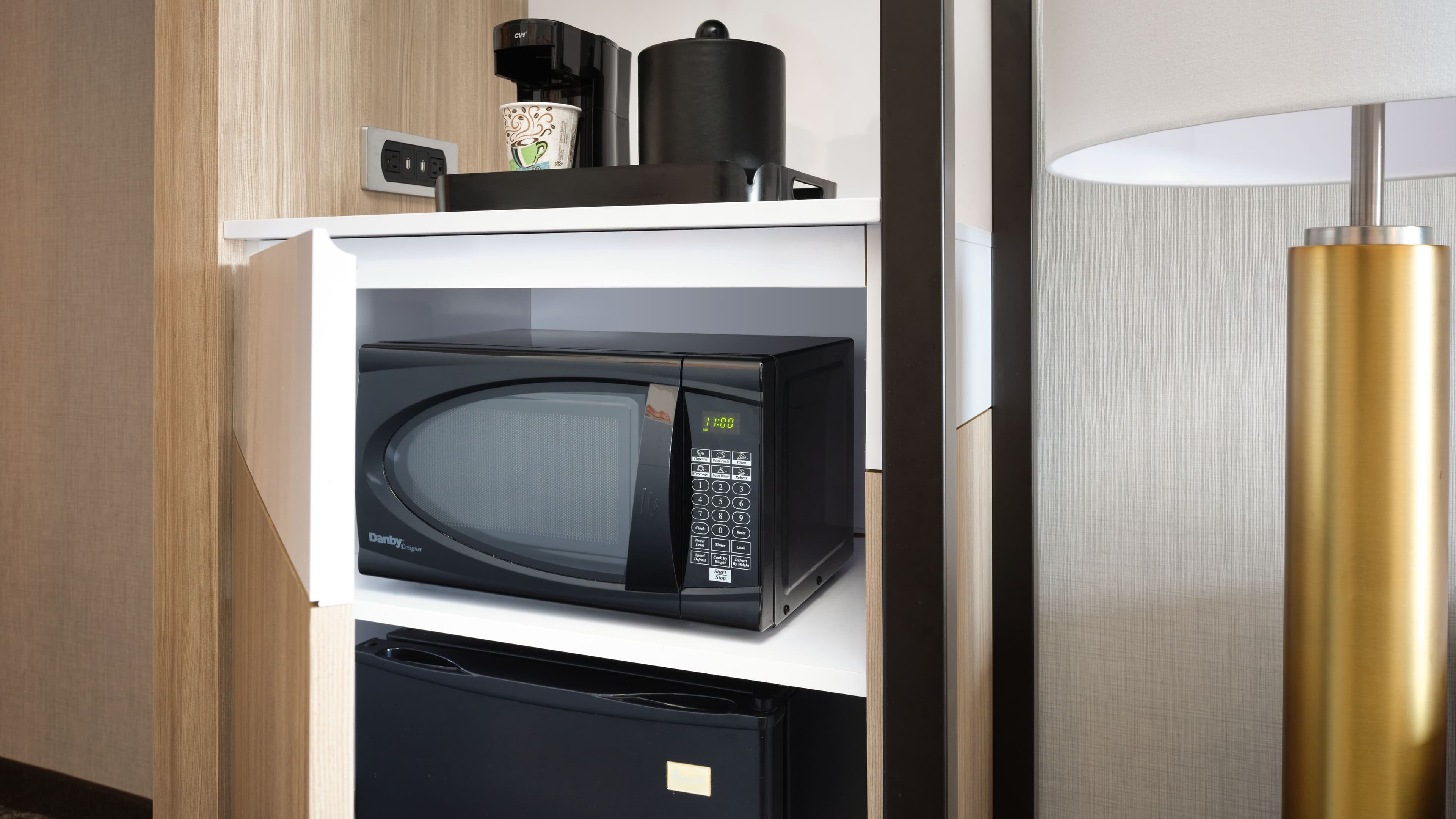 King Studio Suite - Image 5