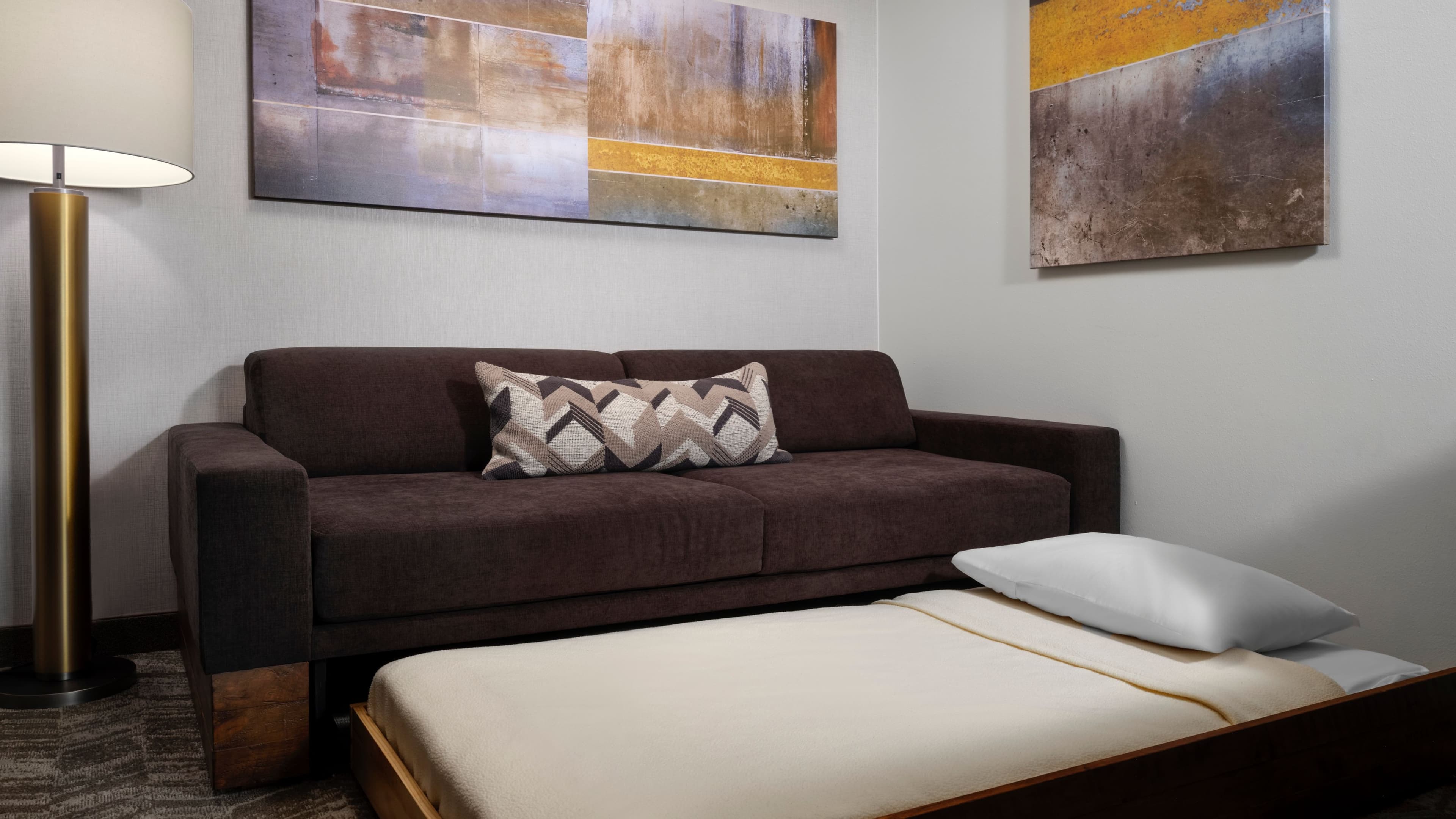 Studio,One King - Image 4