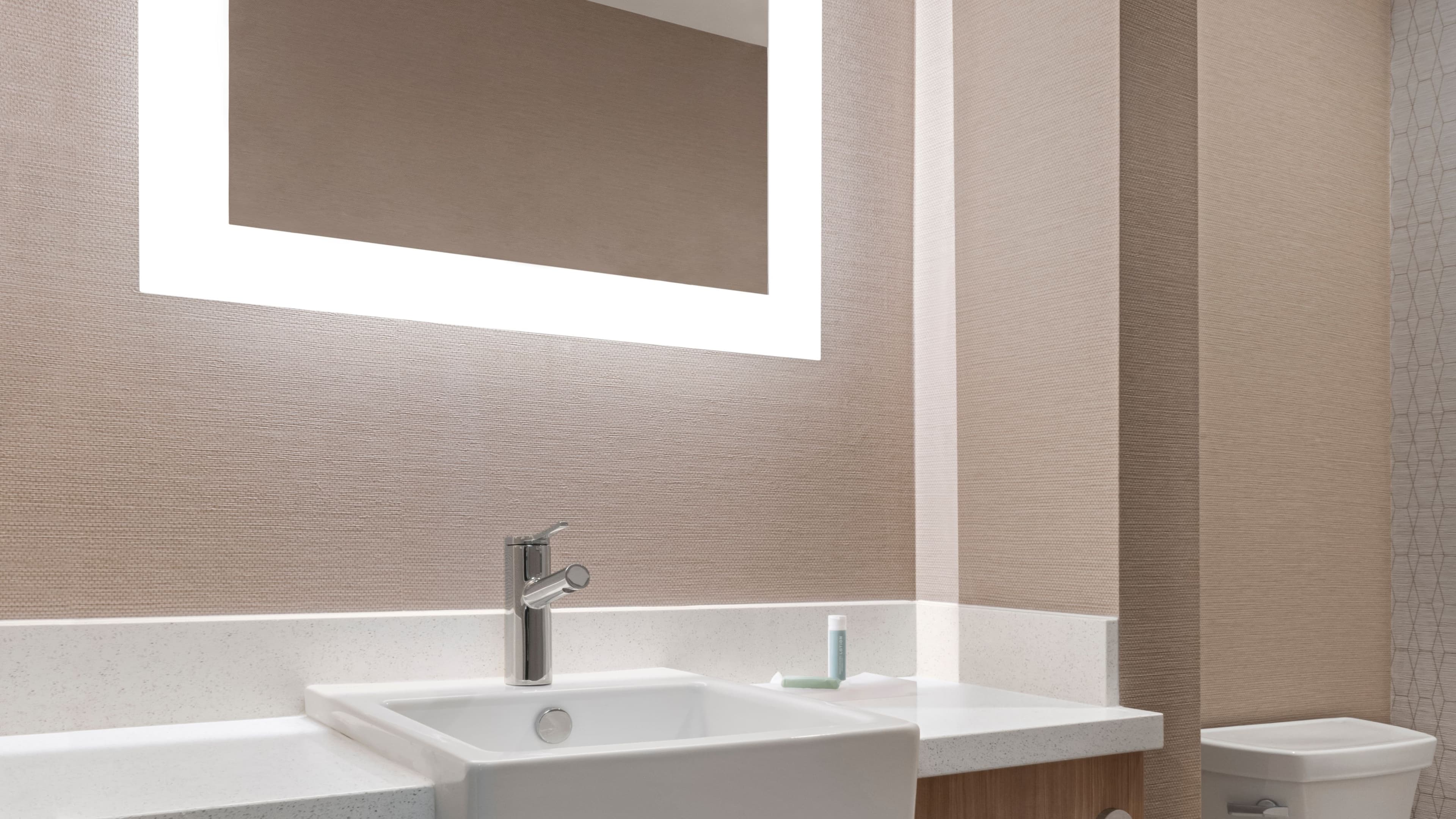 2 Queen Studio Suite - Image 5