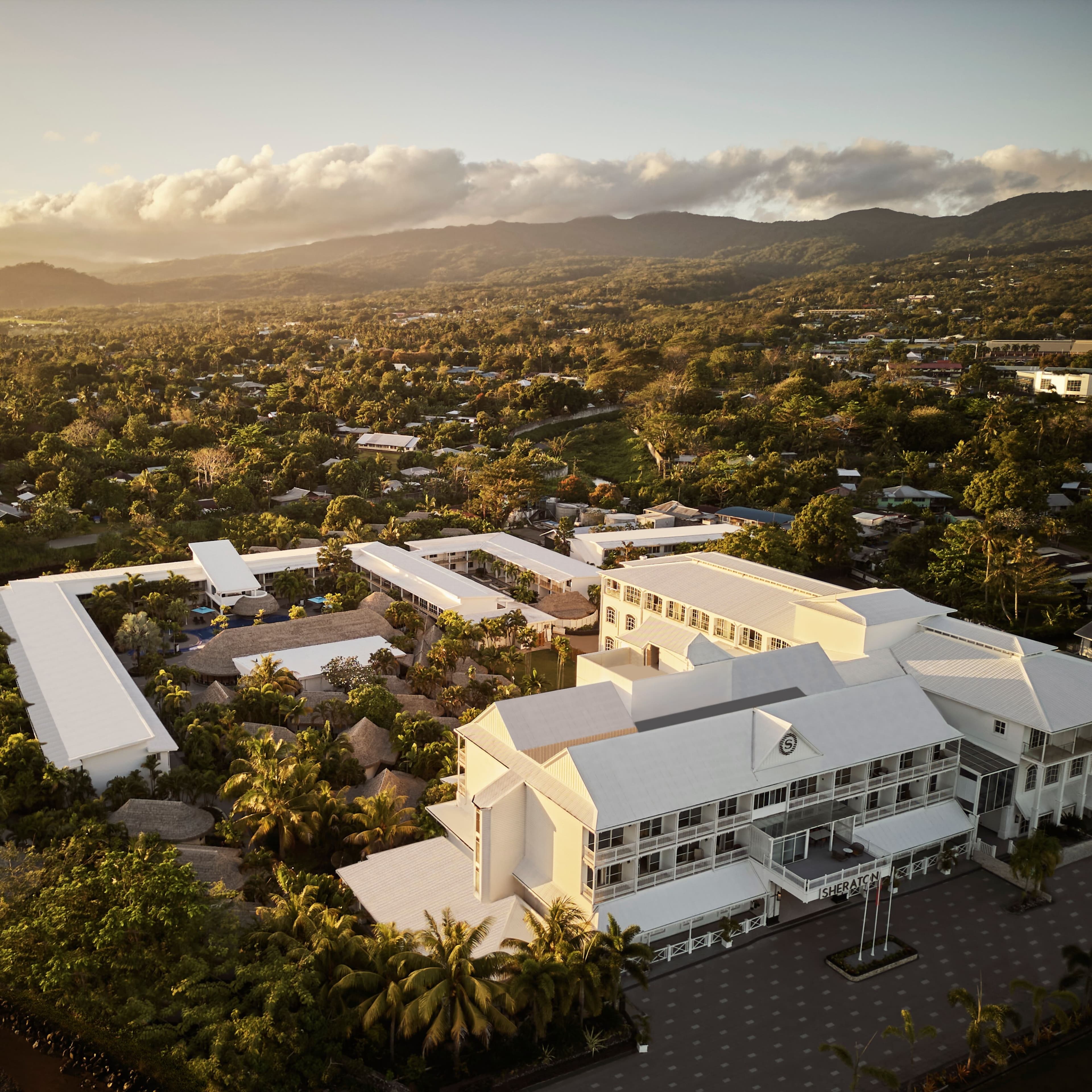 Sheraton Samoa Aggie Grey's Hotel & Bungalows