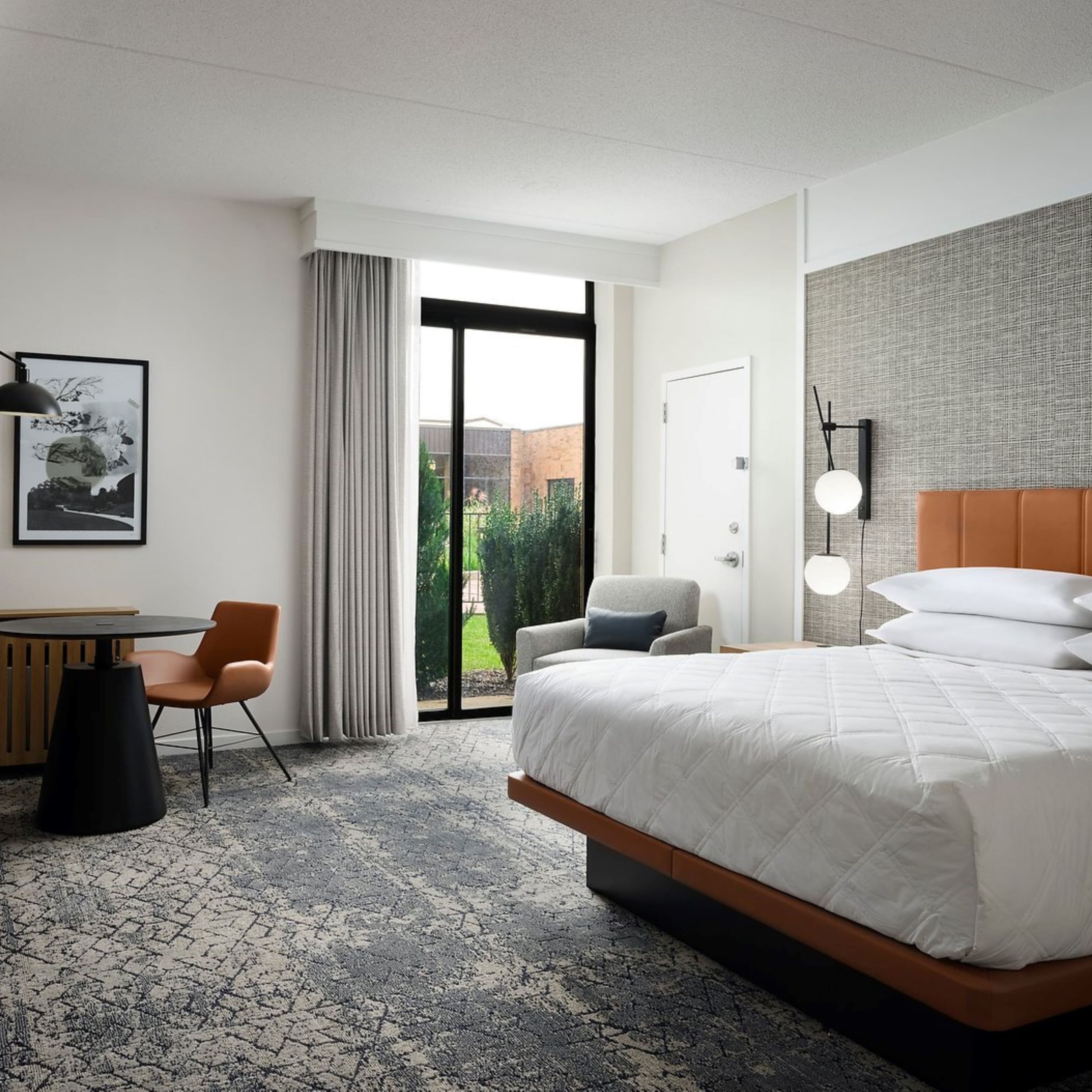 Sheraton Grand Rapids Airport Hotel