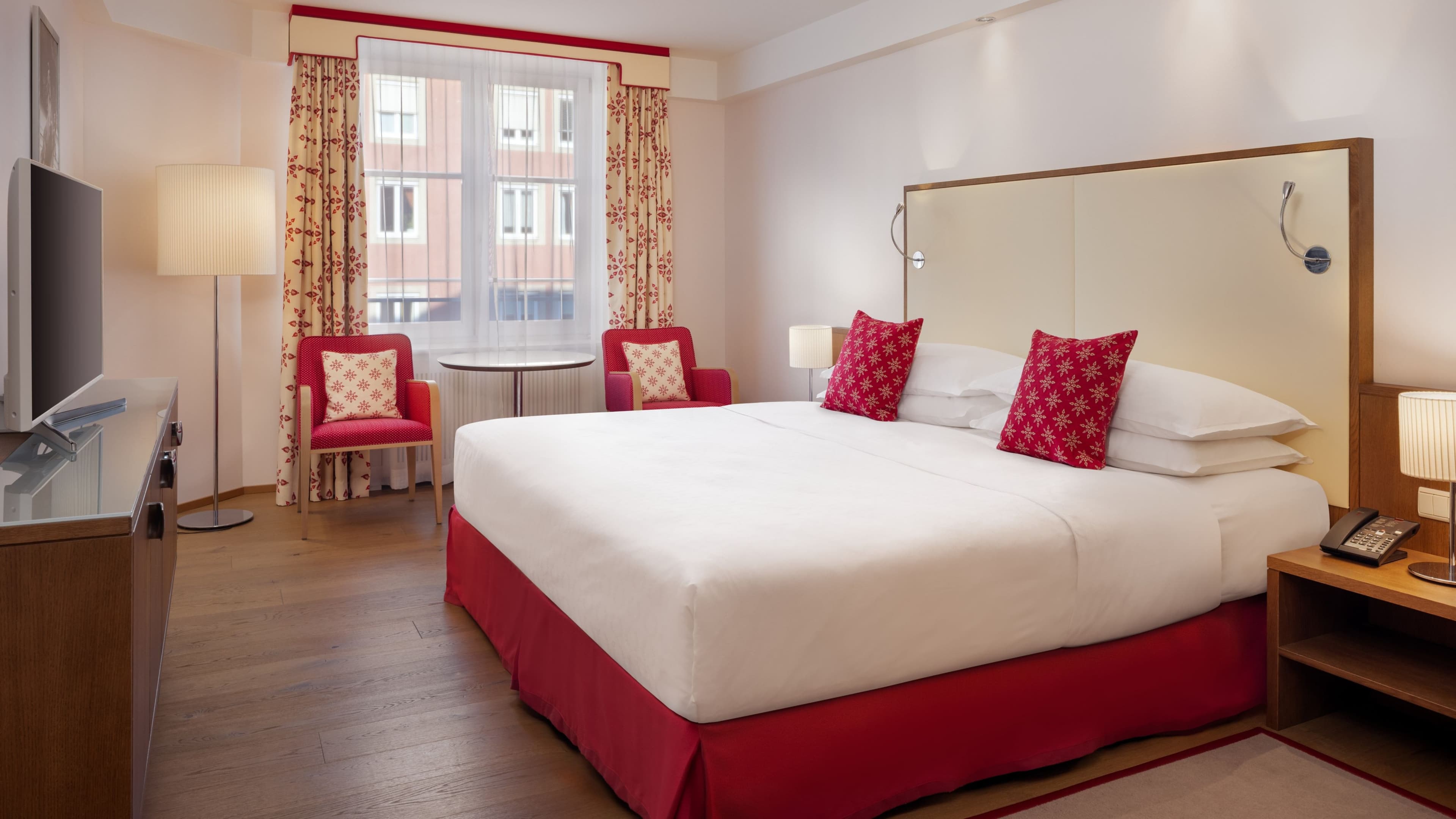 Classic Room City View - Image 1