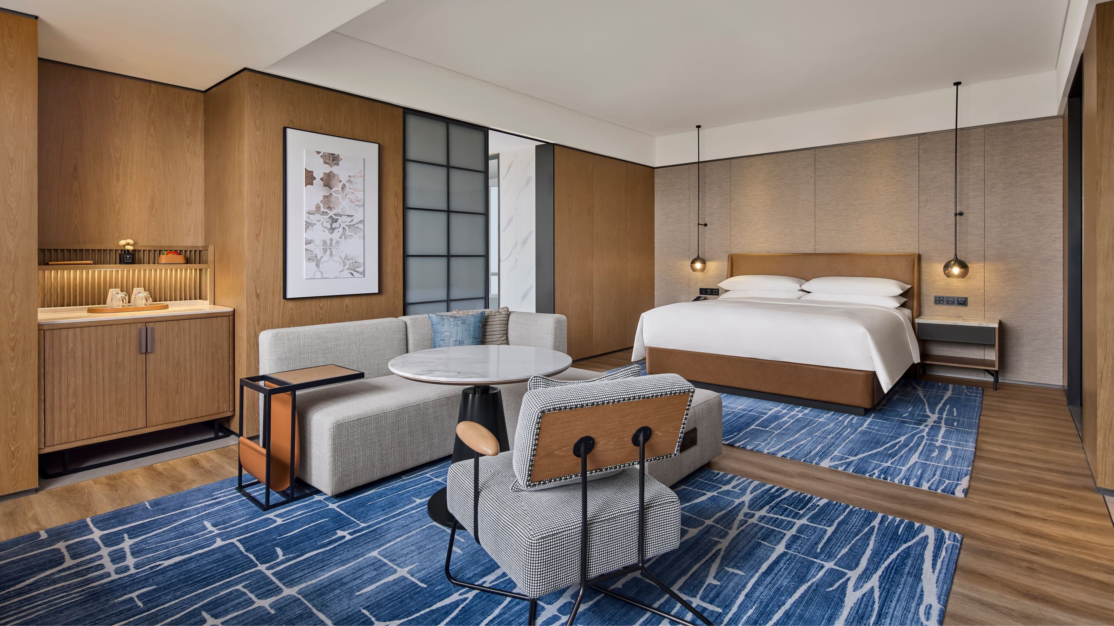 Studio King - Image 1