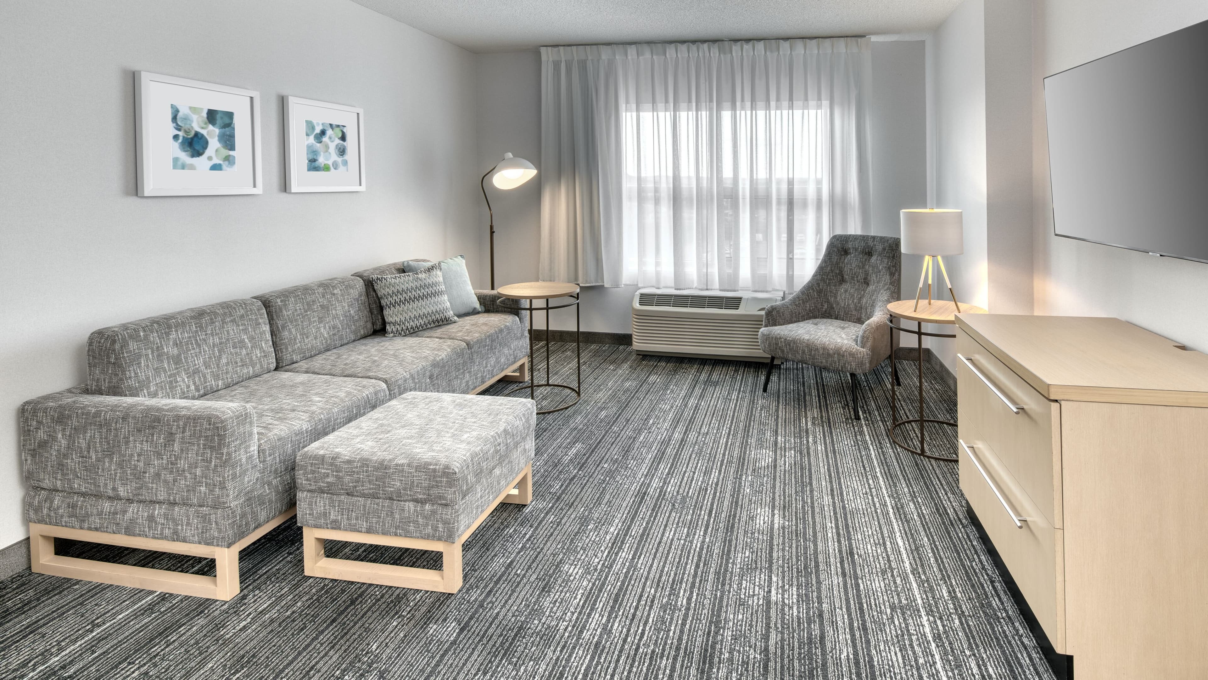 2 Bedroom Suite - Image 2