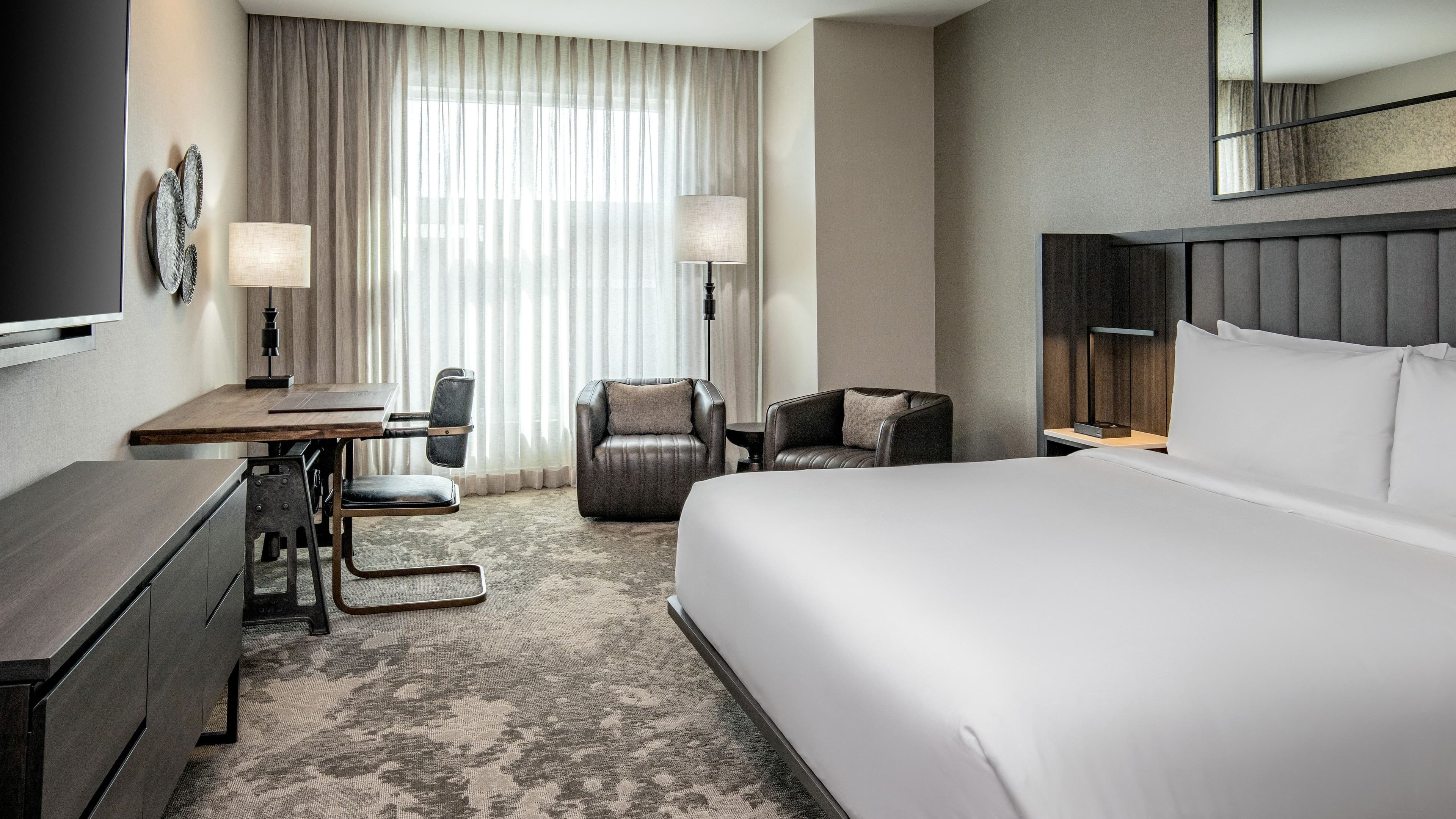 Standard King Guest Room - Image 1