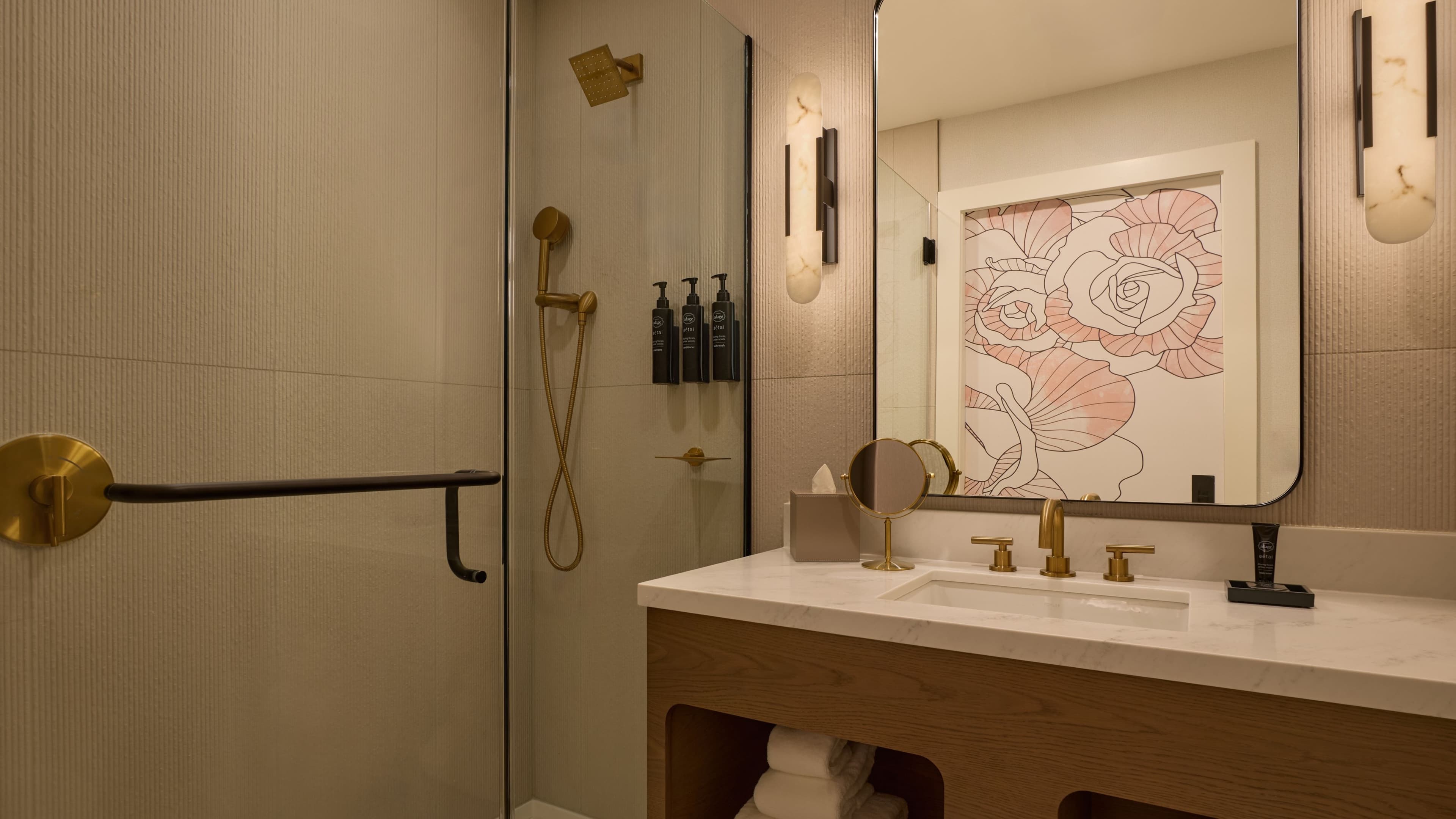 Double Queen - Image 4