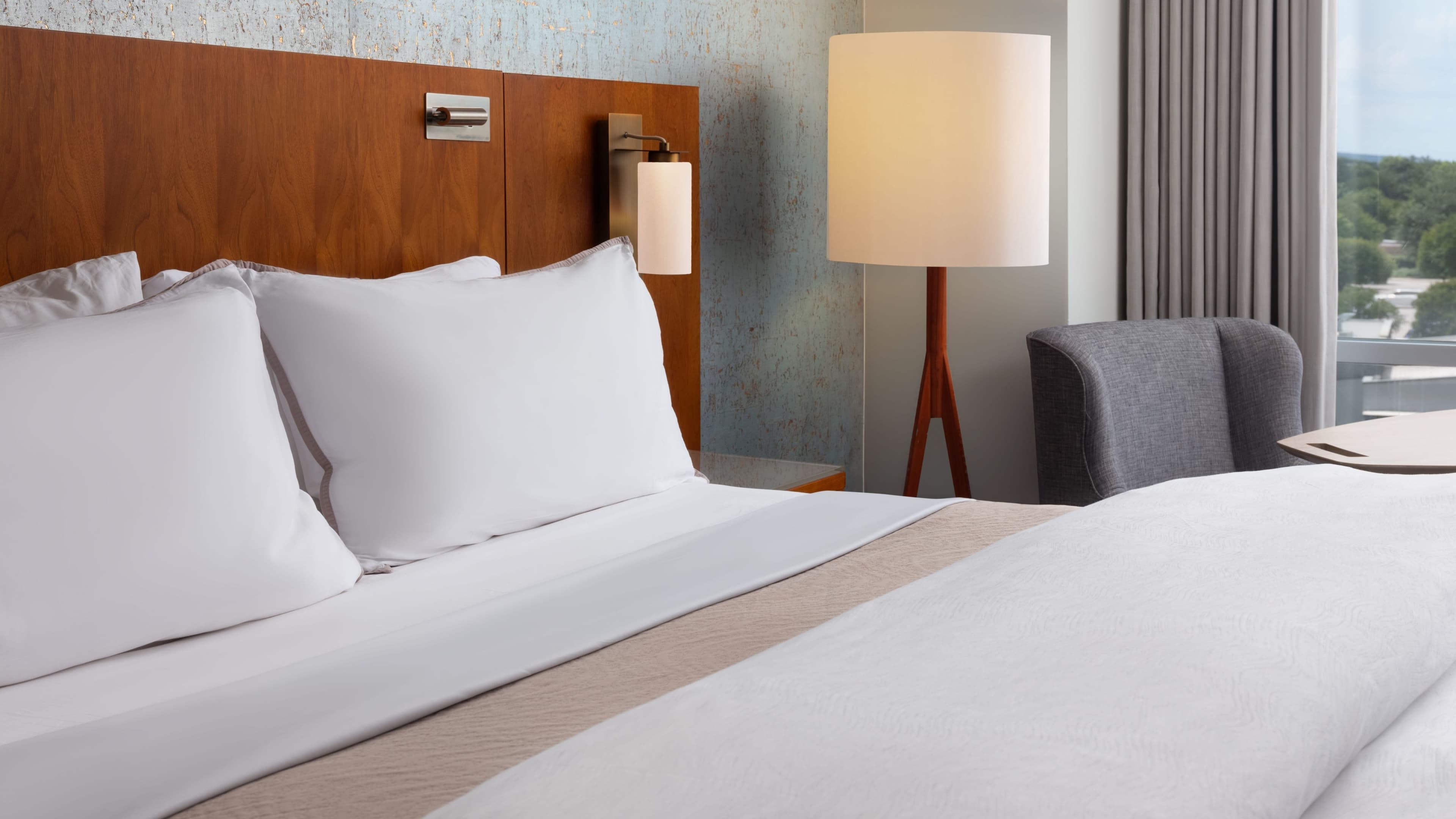 Traditional King Room - Image 3