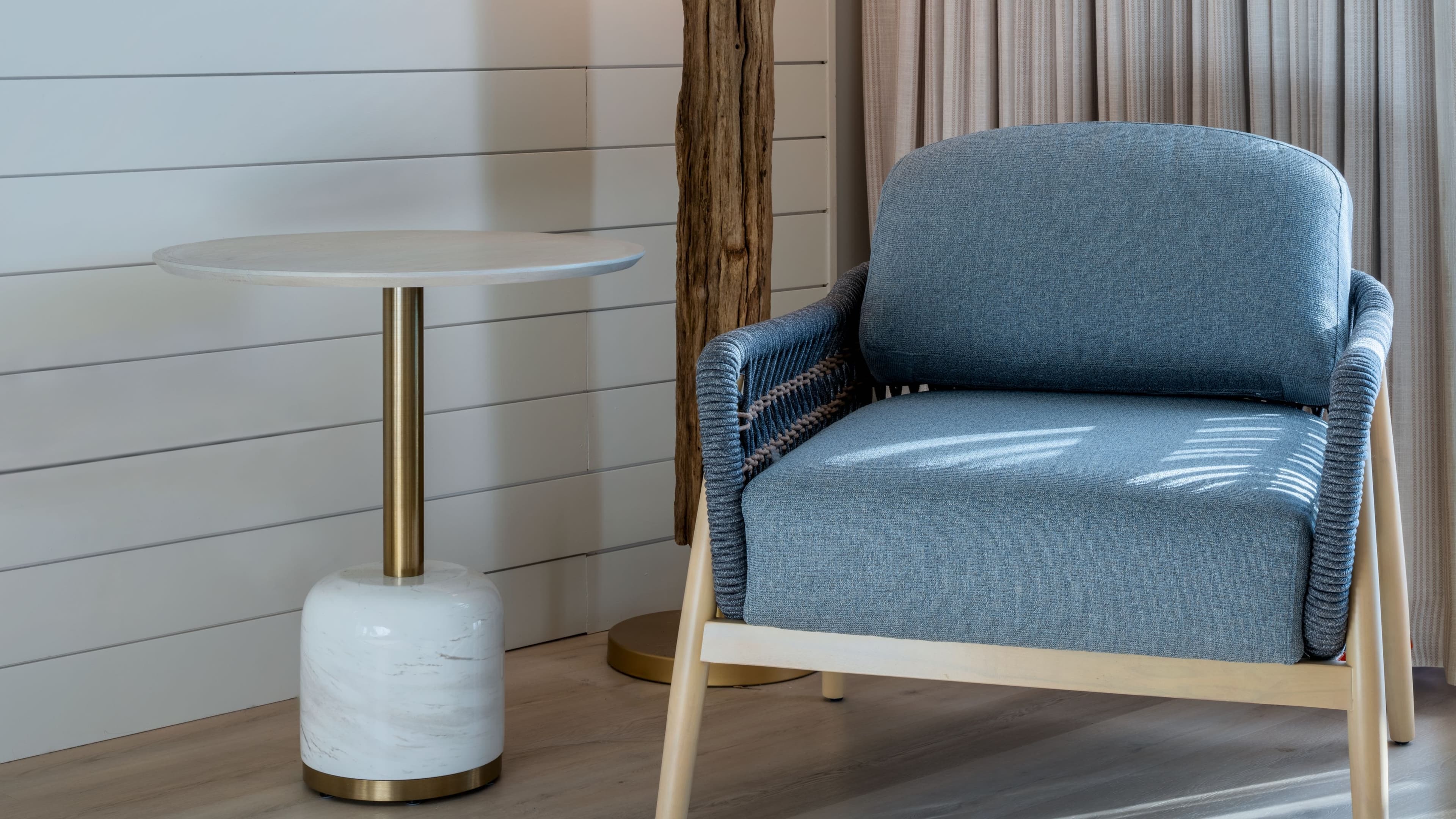 Island View - Image 6