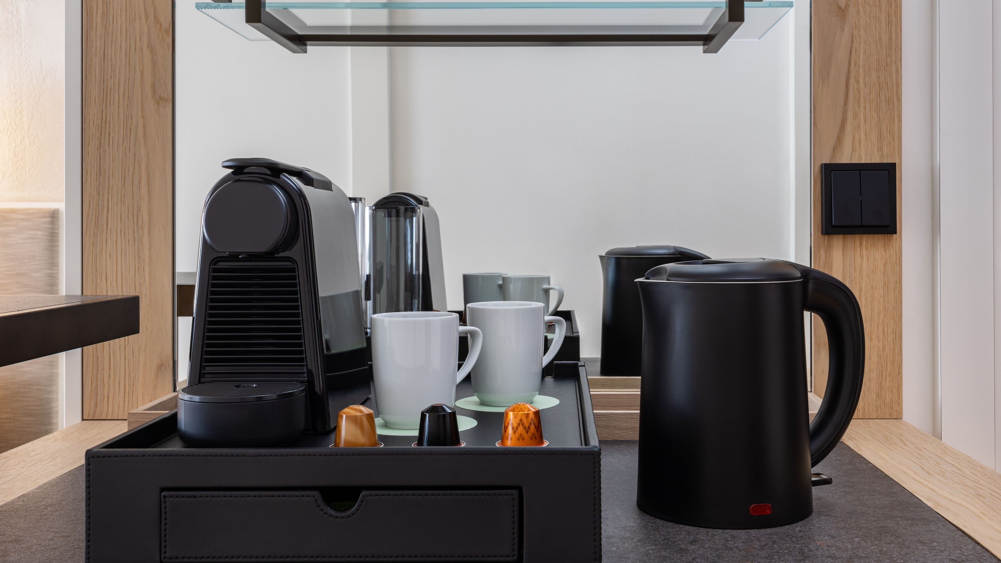 Deluxe Guest room - Image 7