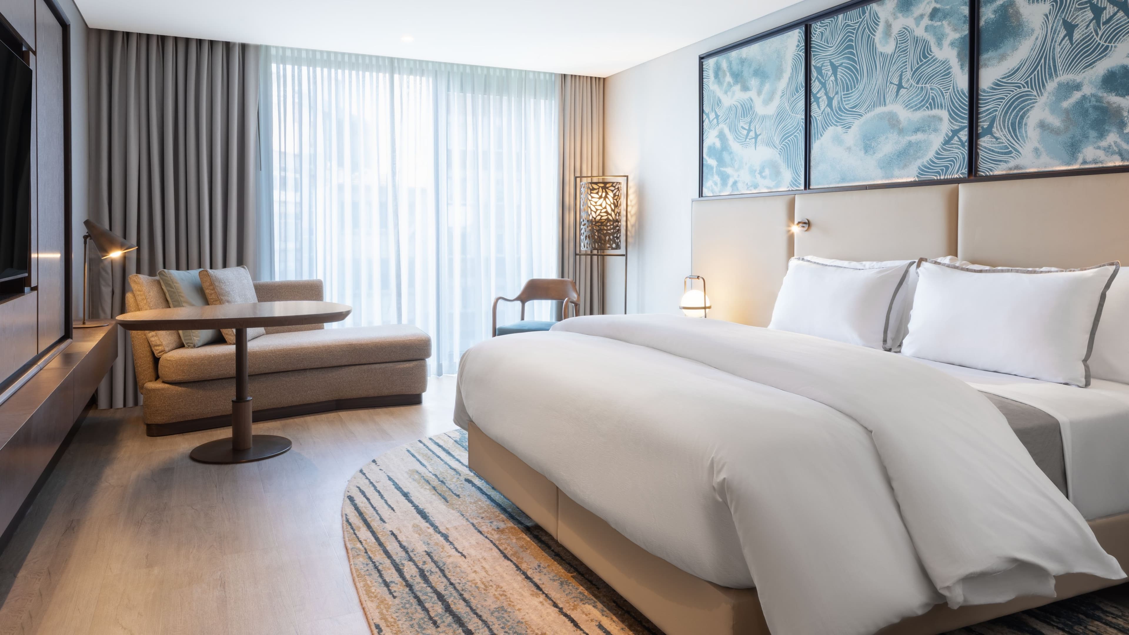 Deluxe Room King Bed - Image 1