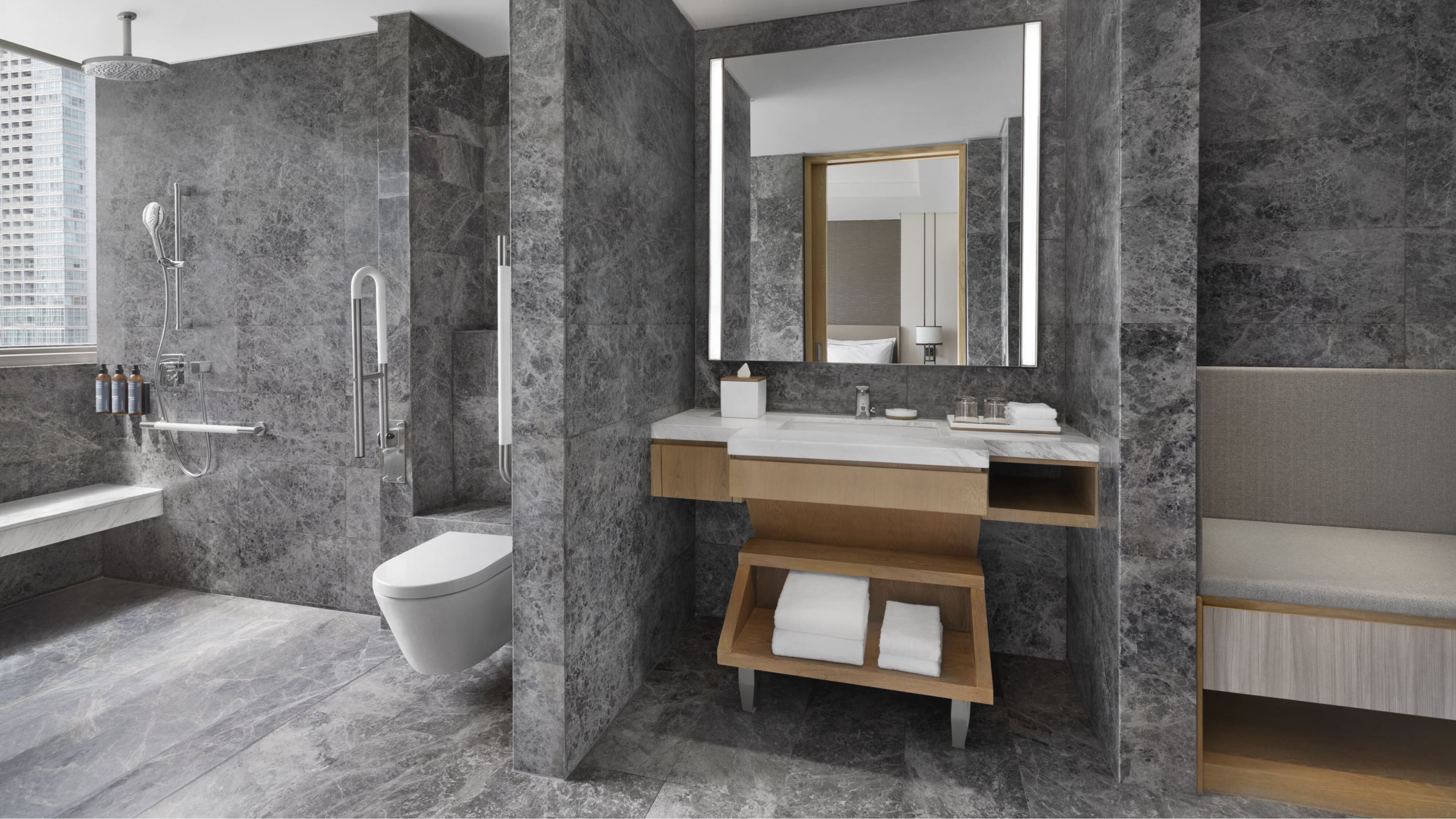 Deluxe Guest room - Image 4