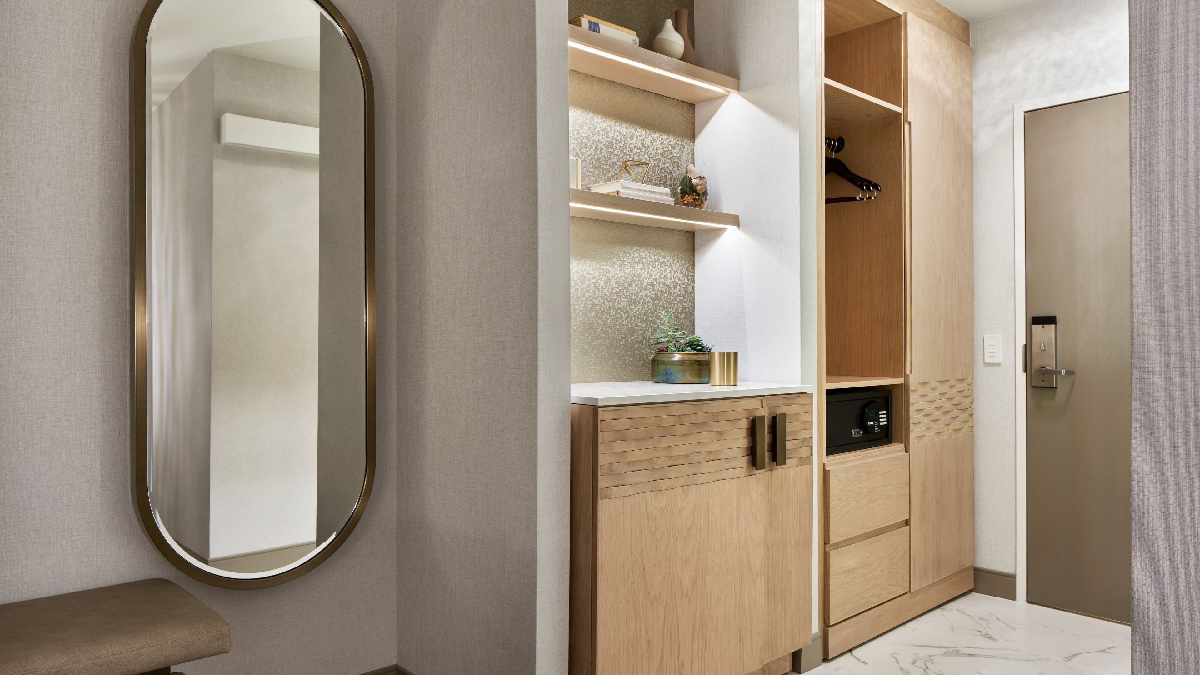 Deluxe Guest room - Image 2