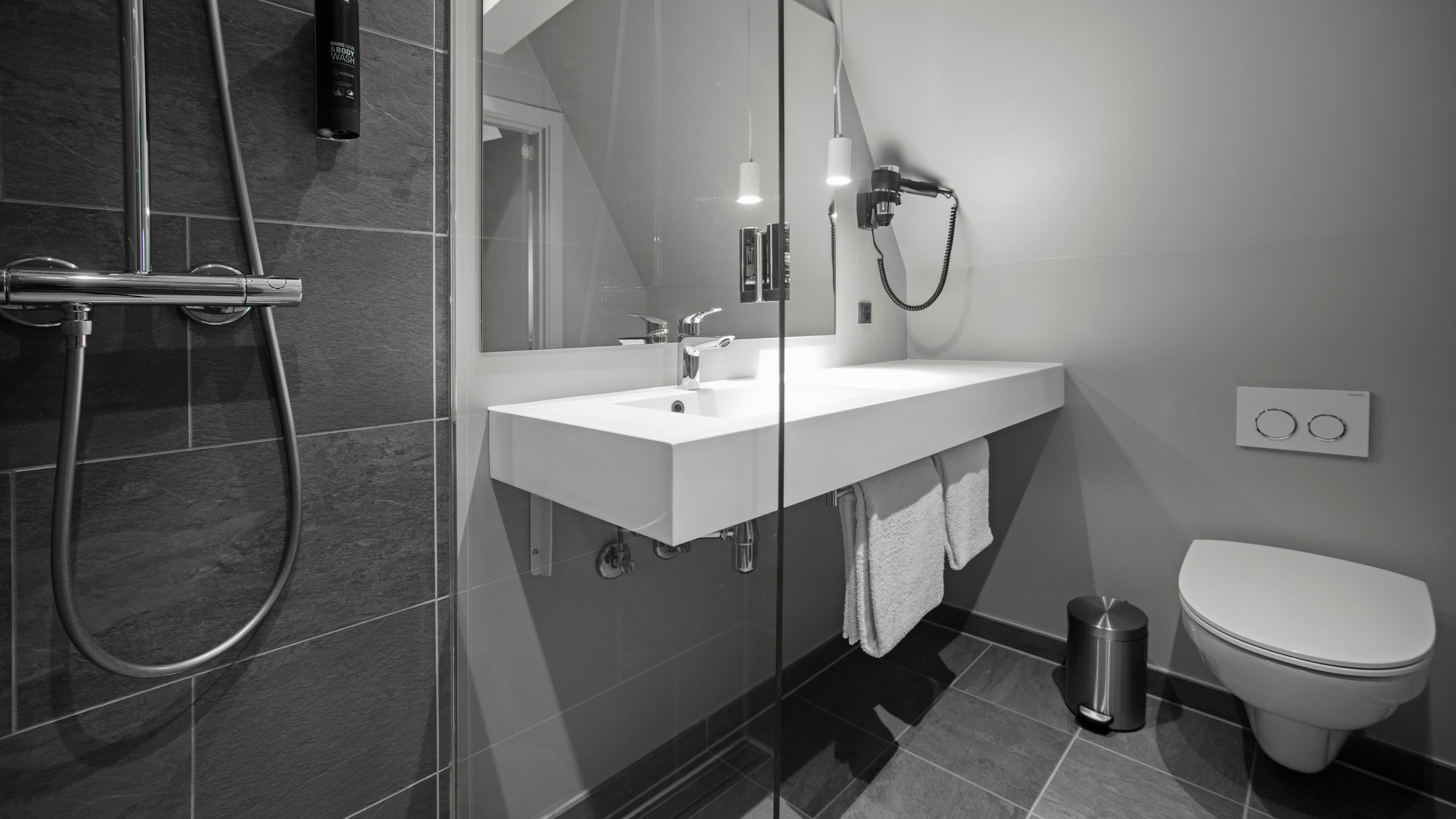 Standard Double Room - Image 2