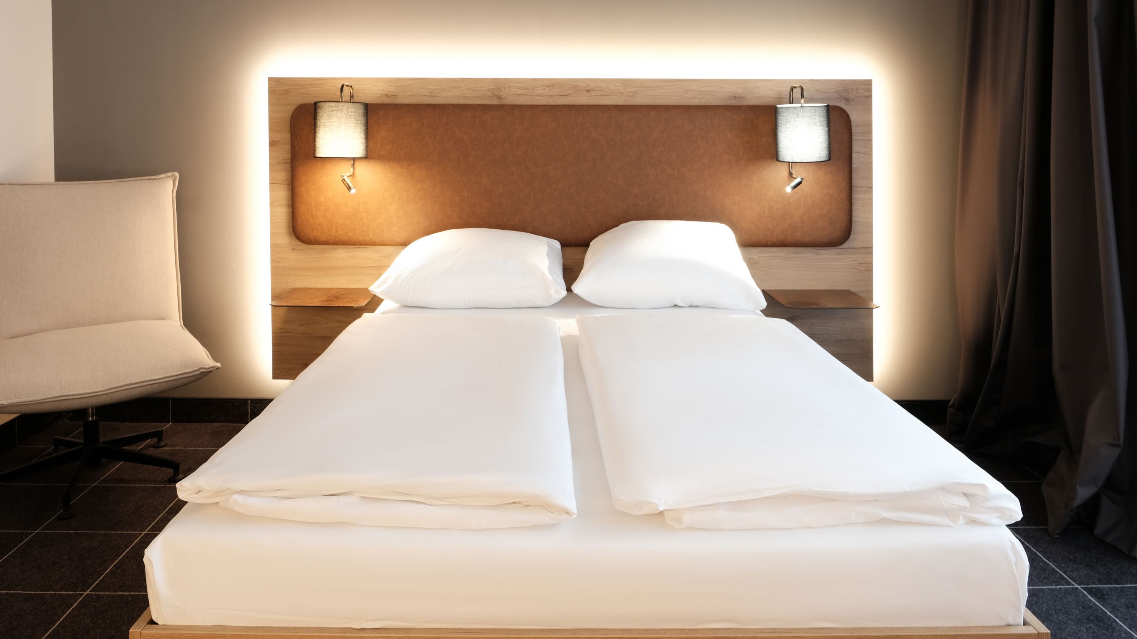 Standard Queen - Image 8