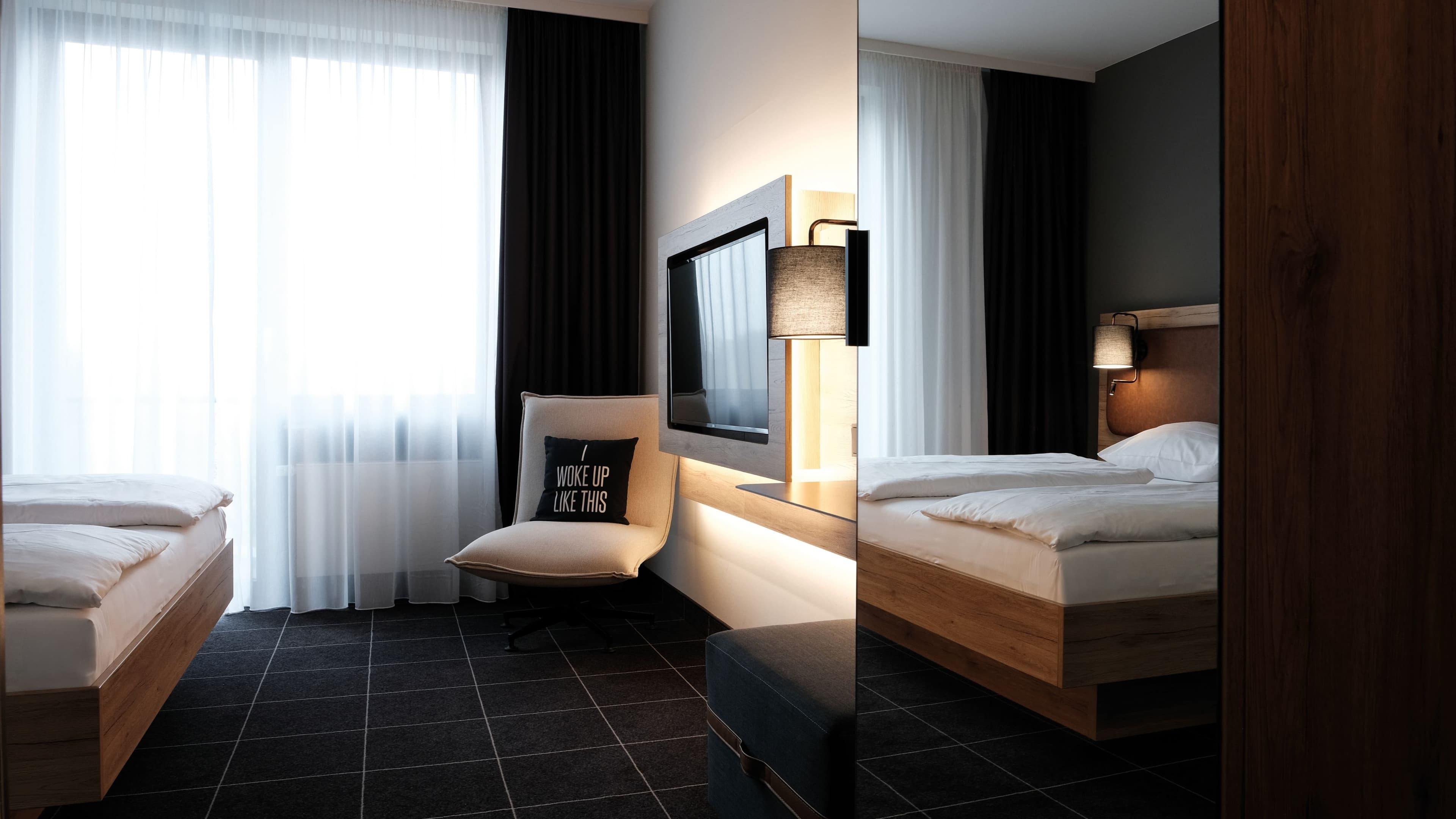 Standard Queen - Image 3