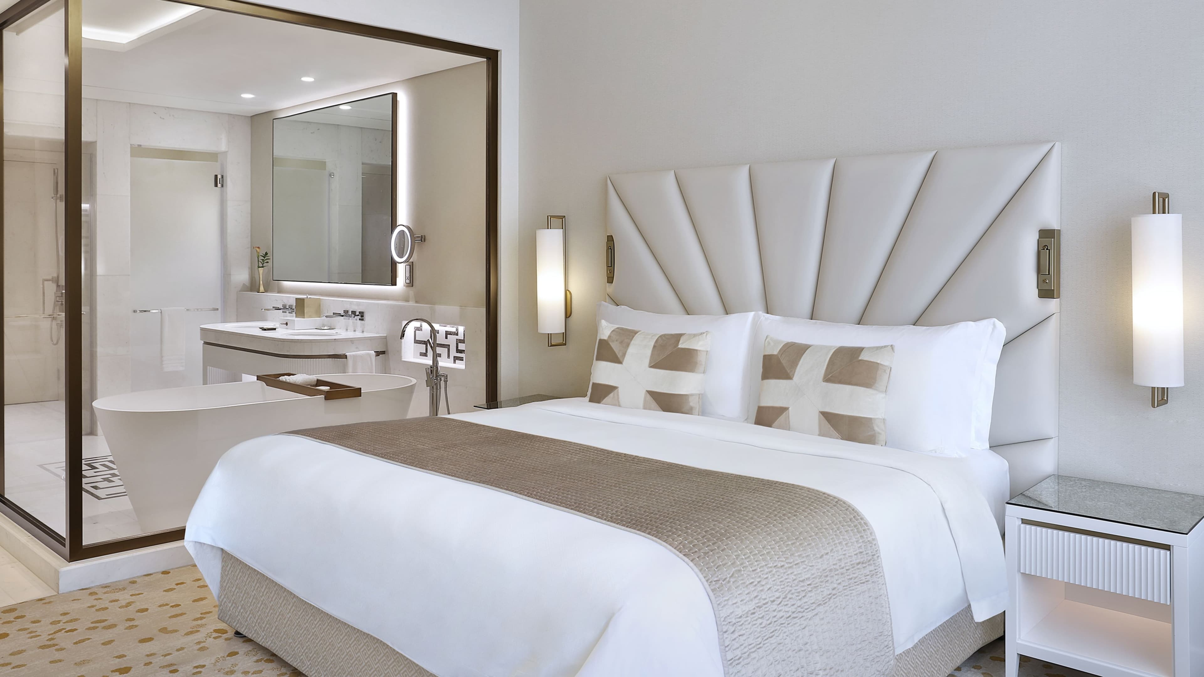 Deluxe Room - Image 1