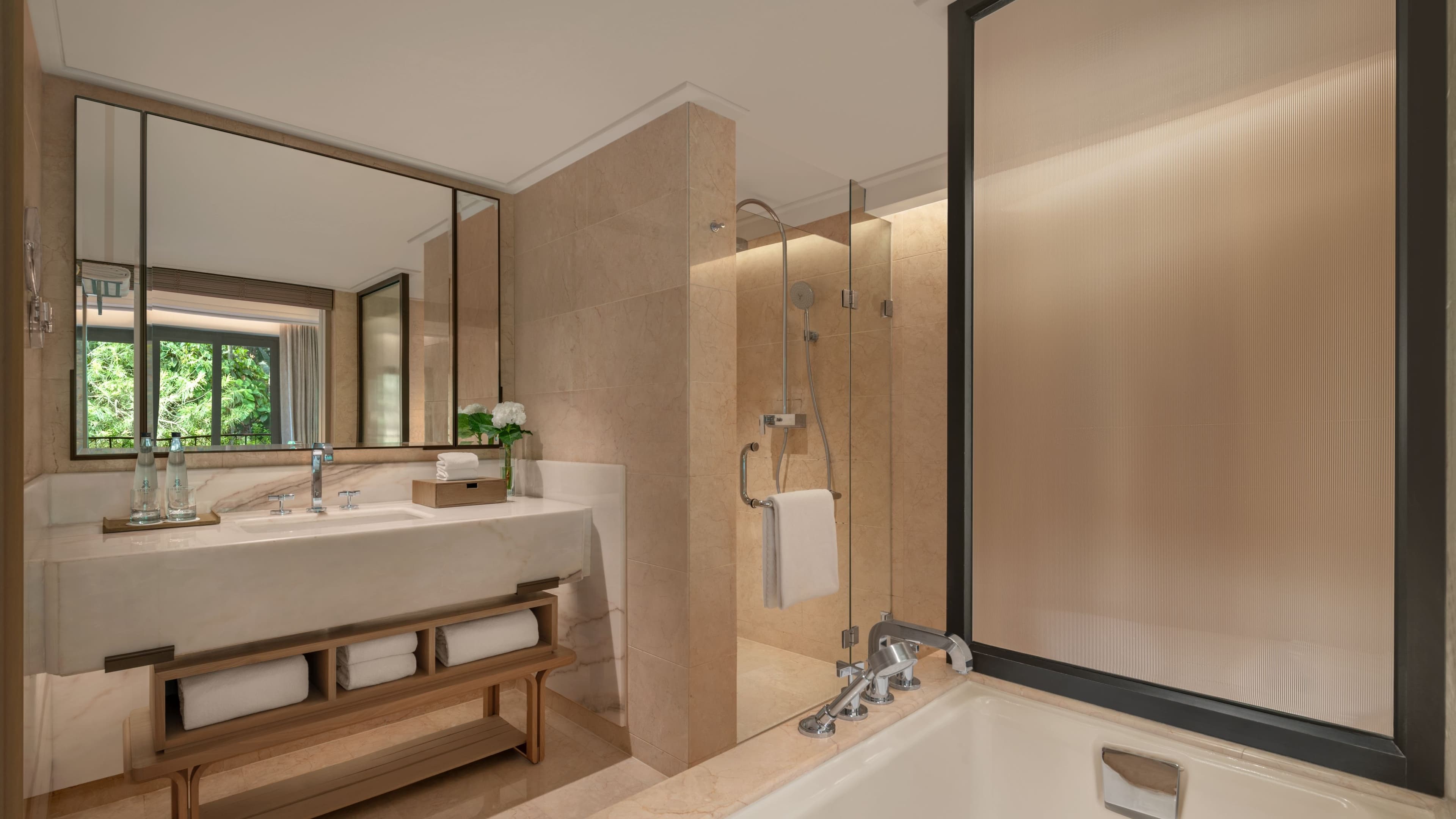 Lagoon Grand Deluxe - Image 4