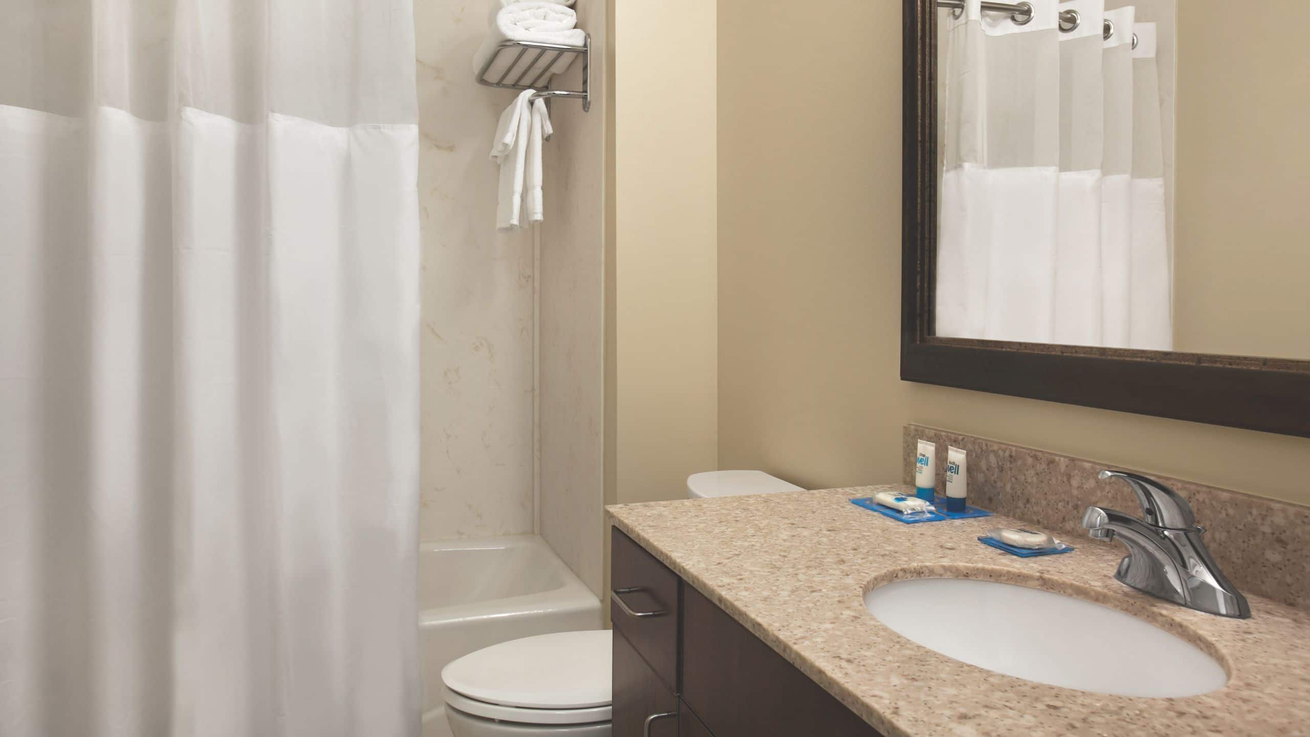 One Bedroom Double/Double Suite - Image 2