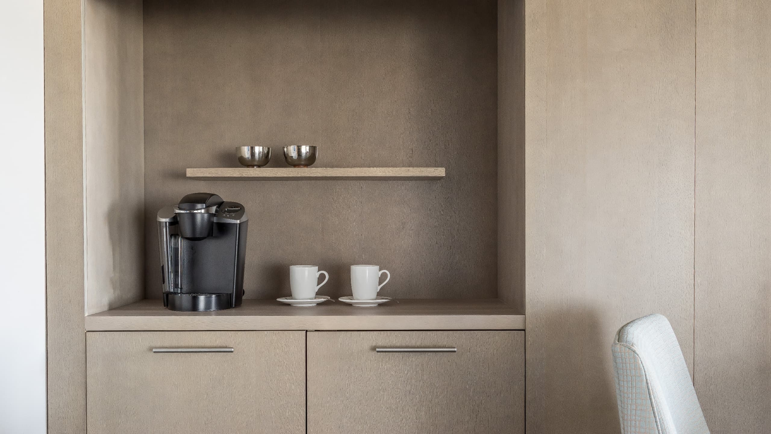 Executive Suite - Image 4