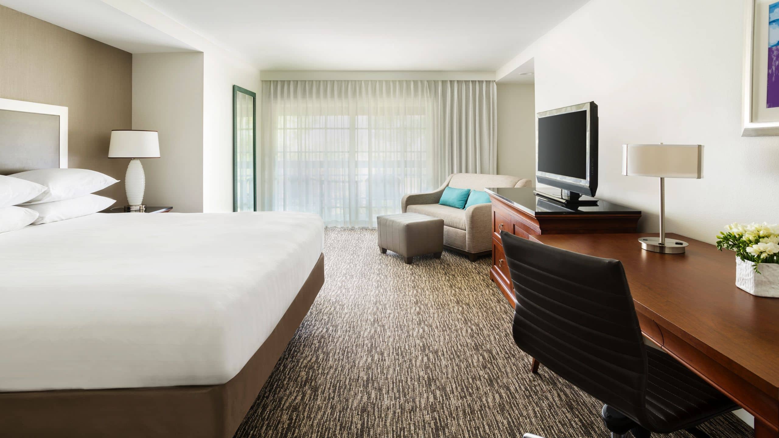 1 King Bed Accessible Shower - Image 1