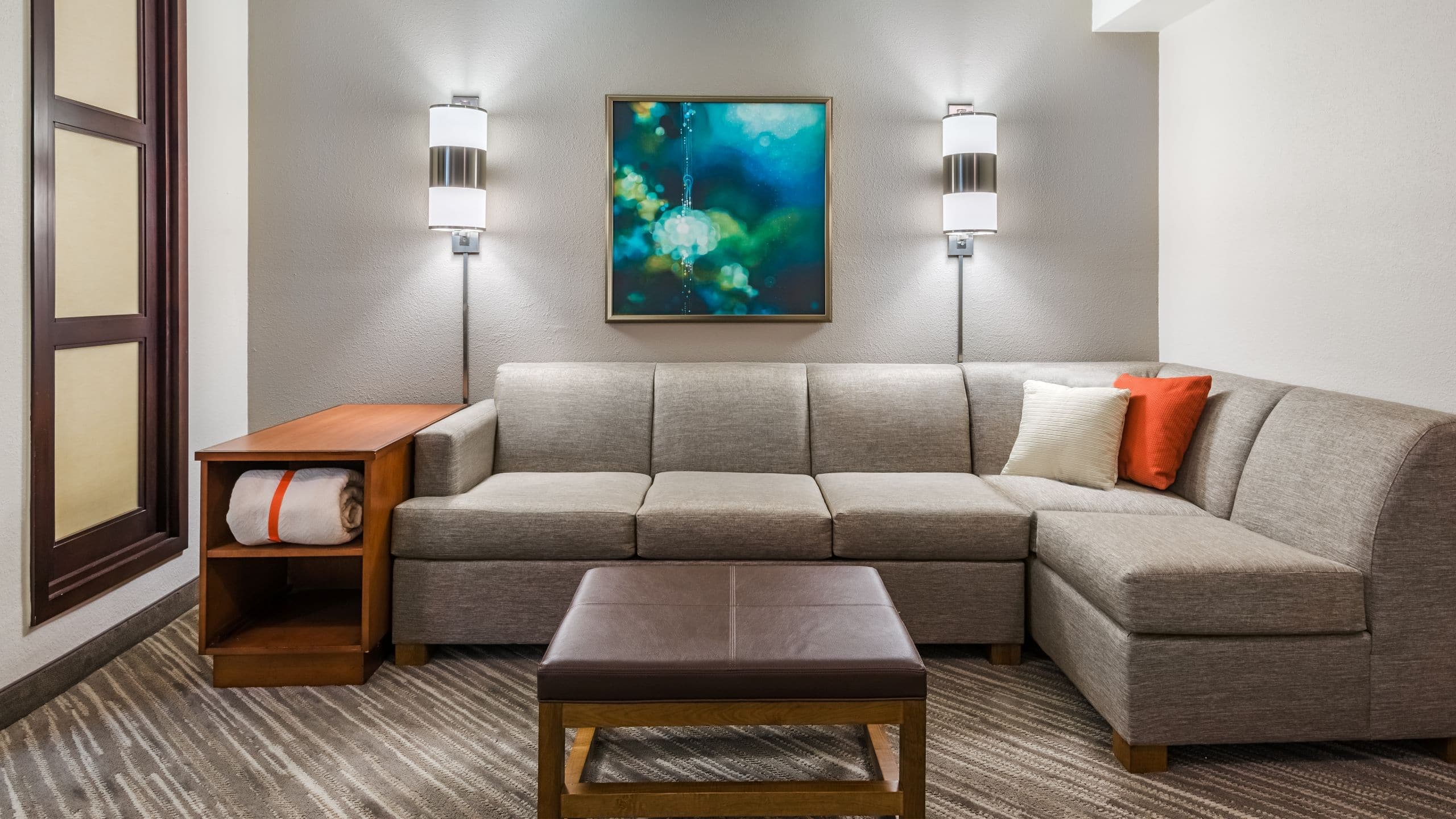 Two Double Beds (With Sofa Bed) - Image 4