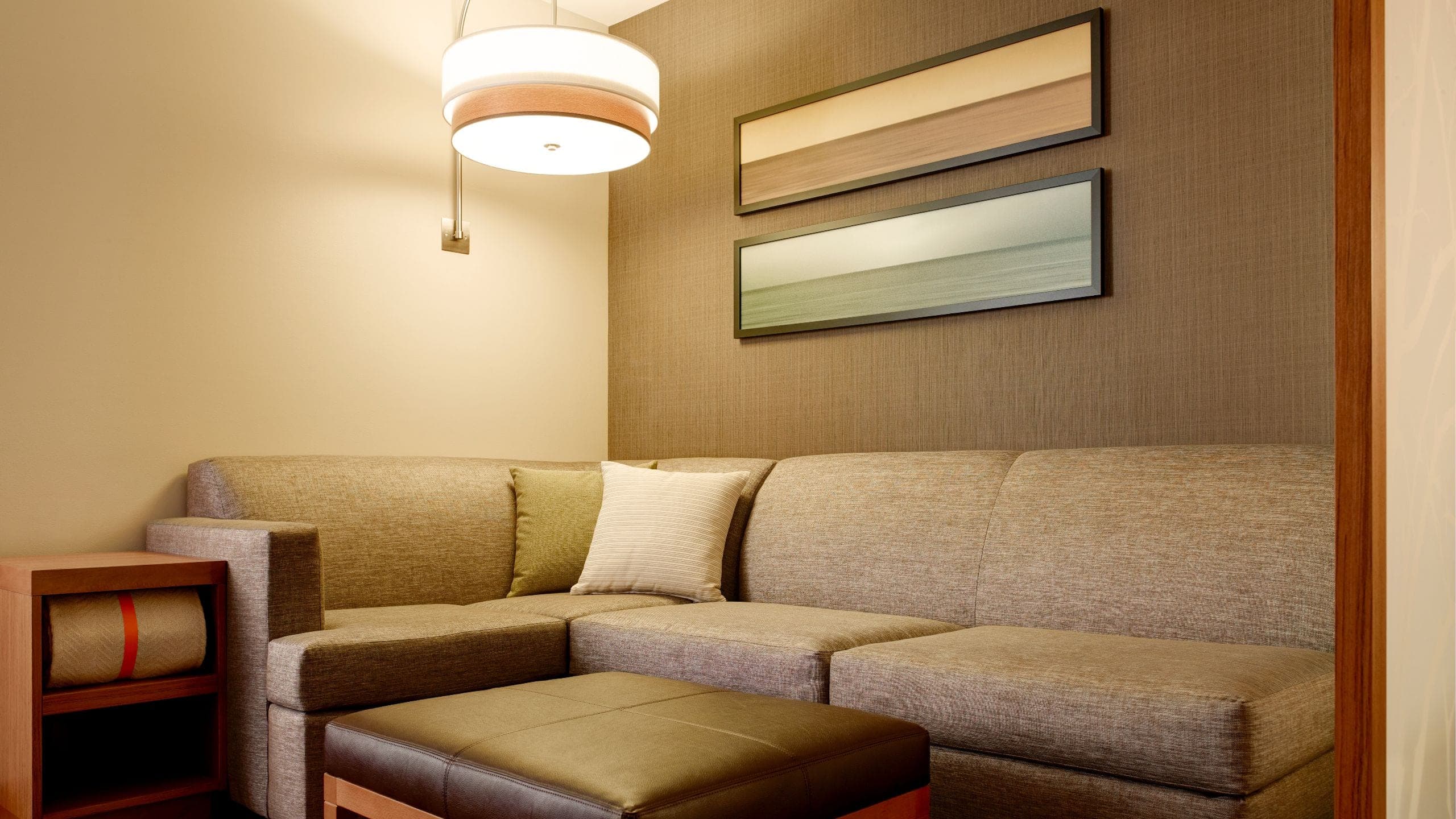 King Bed (with sofa bed) - Image 3