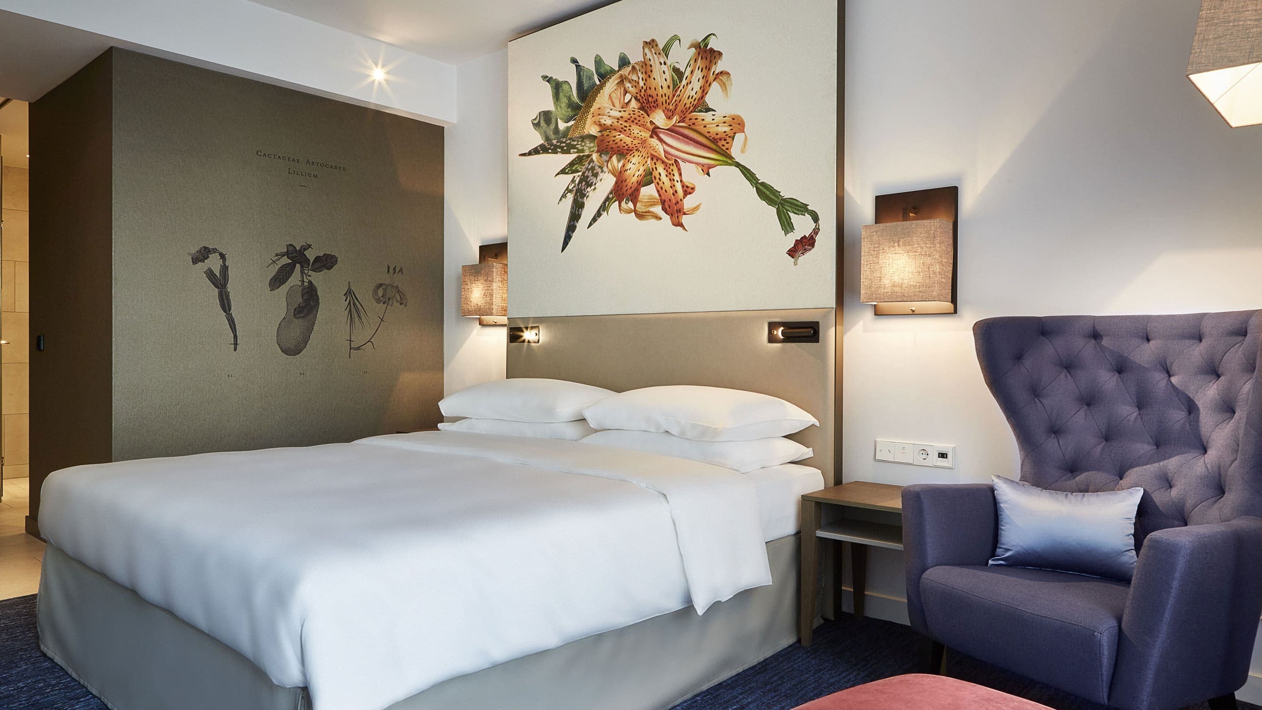 1 King Bed - Image 4