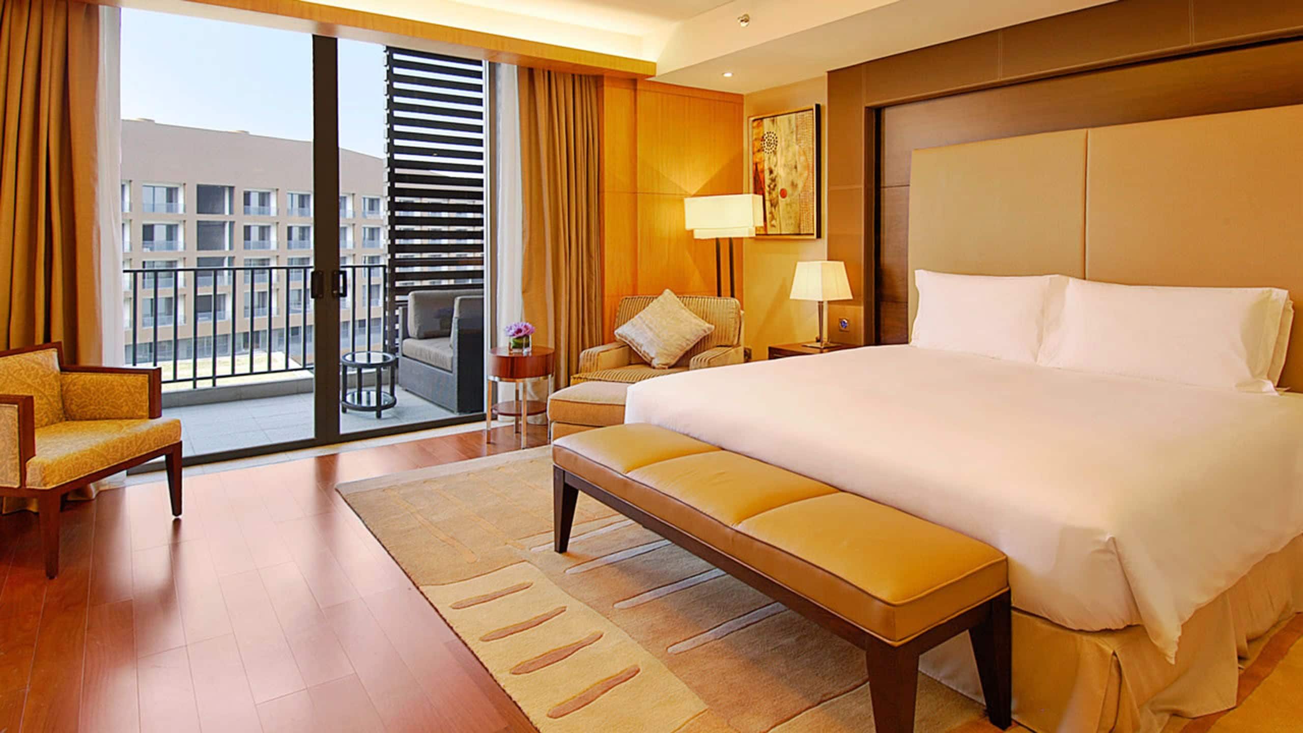 1 King Bed - Image 1