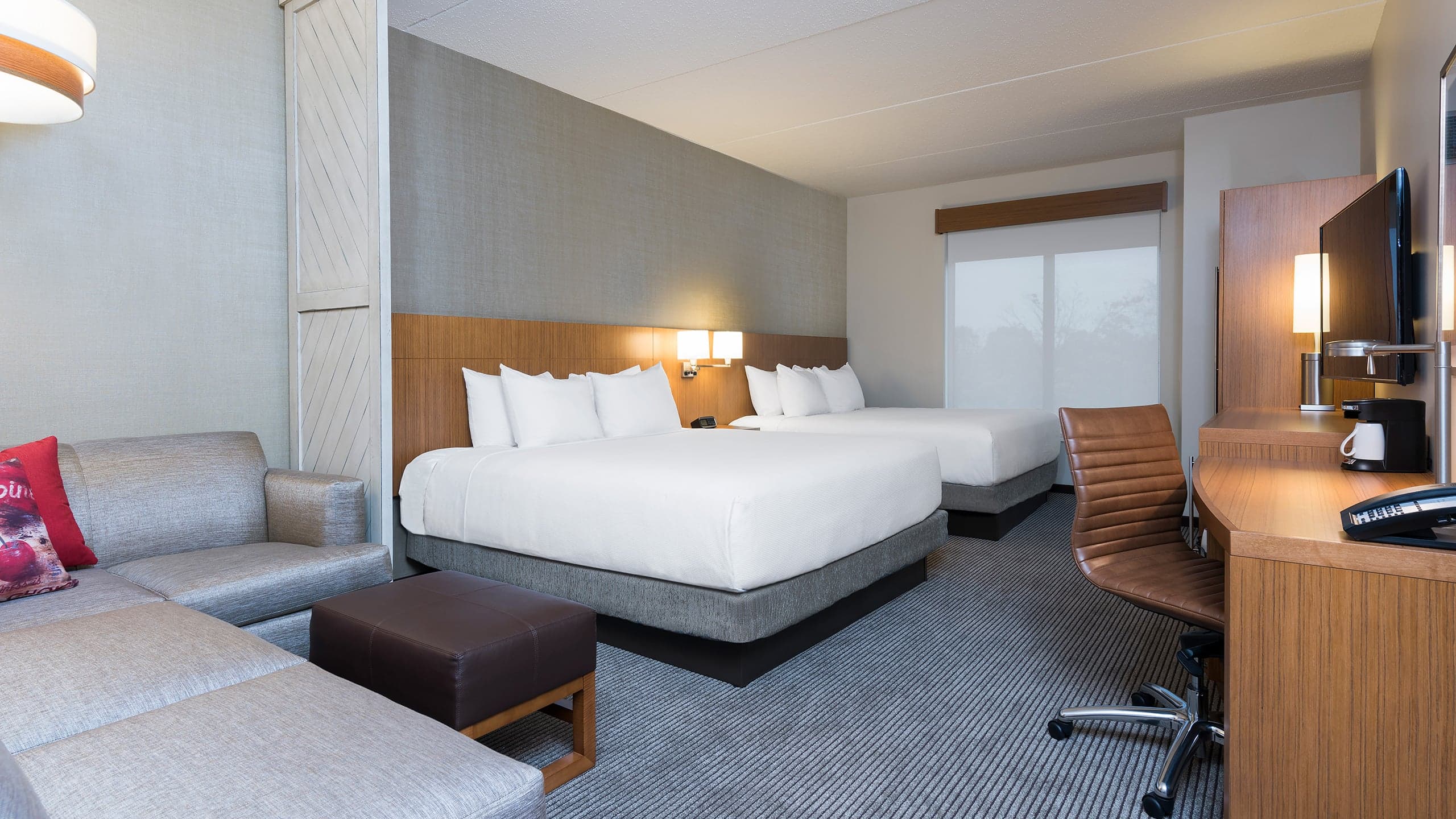 Accessible | 2 King Beds/Roll-in Shower - Image 1