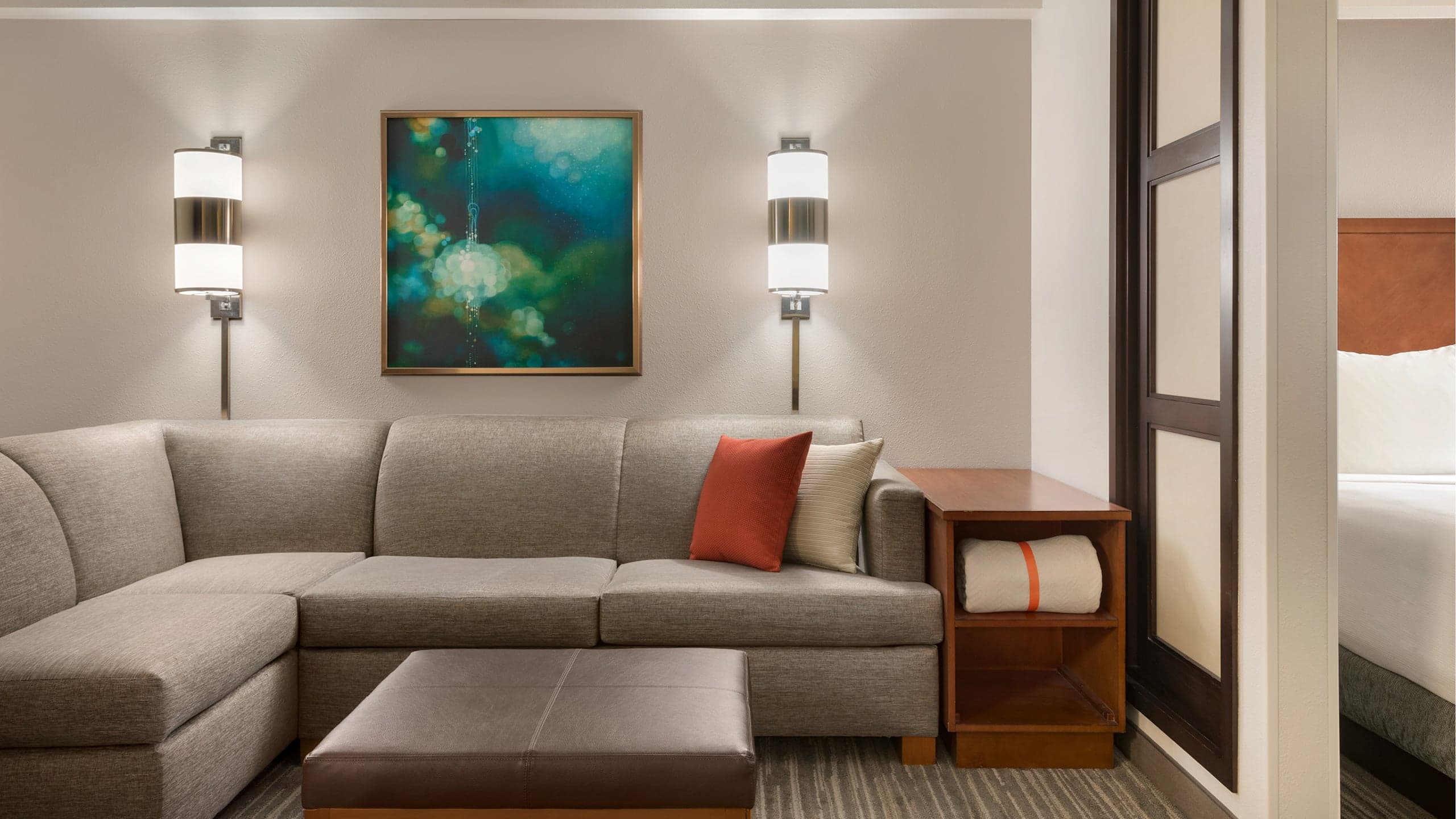 Two Double Beds (with sofa bed) - Image 2