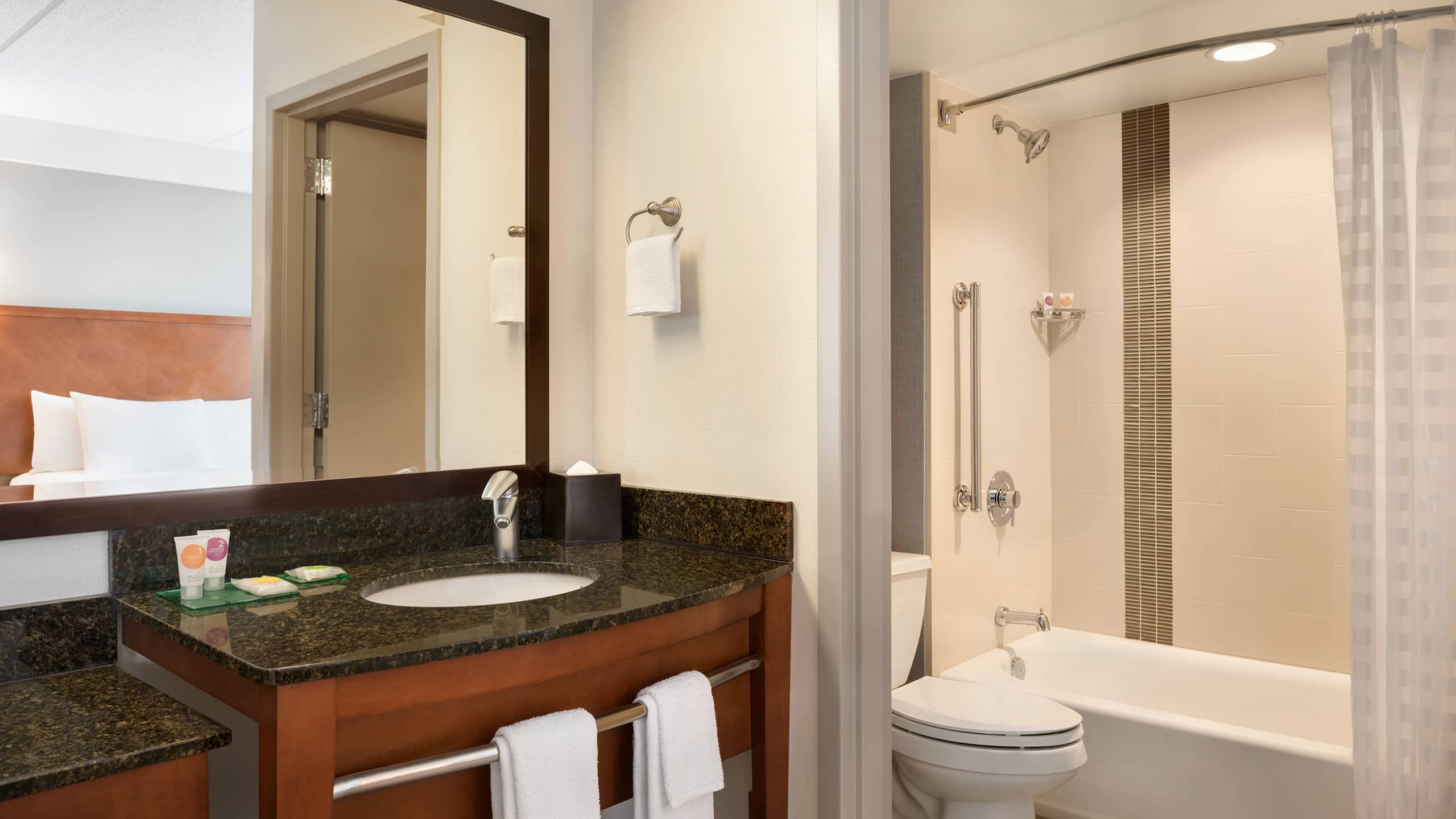 Two Double Beds (with sofa bed) - Image 3