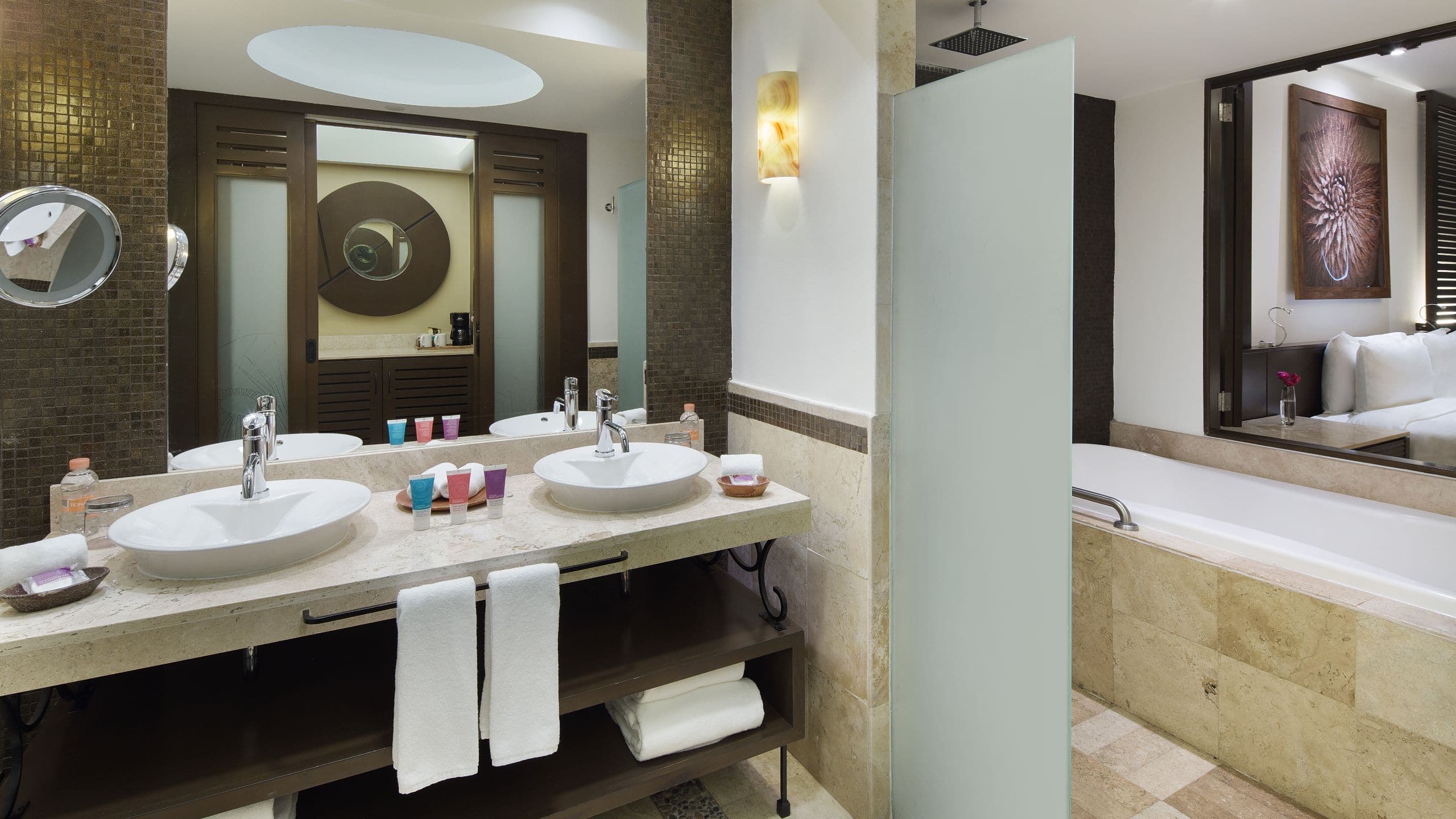 Resort View Master Double - Image 2