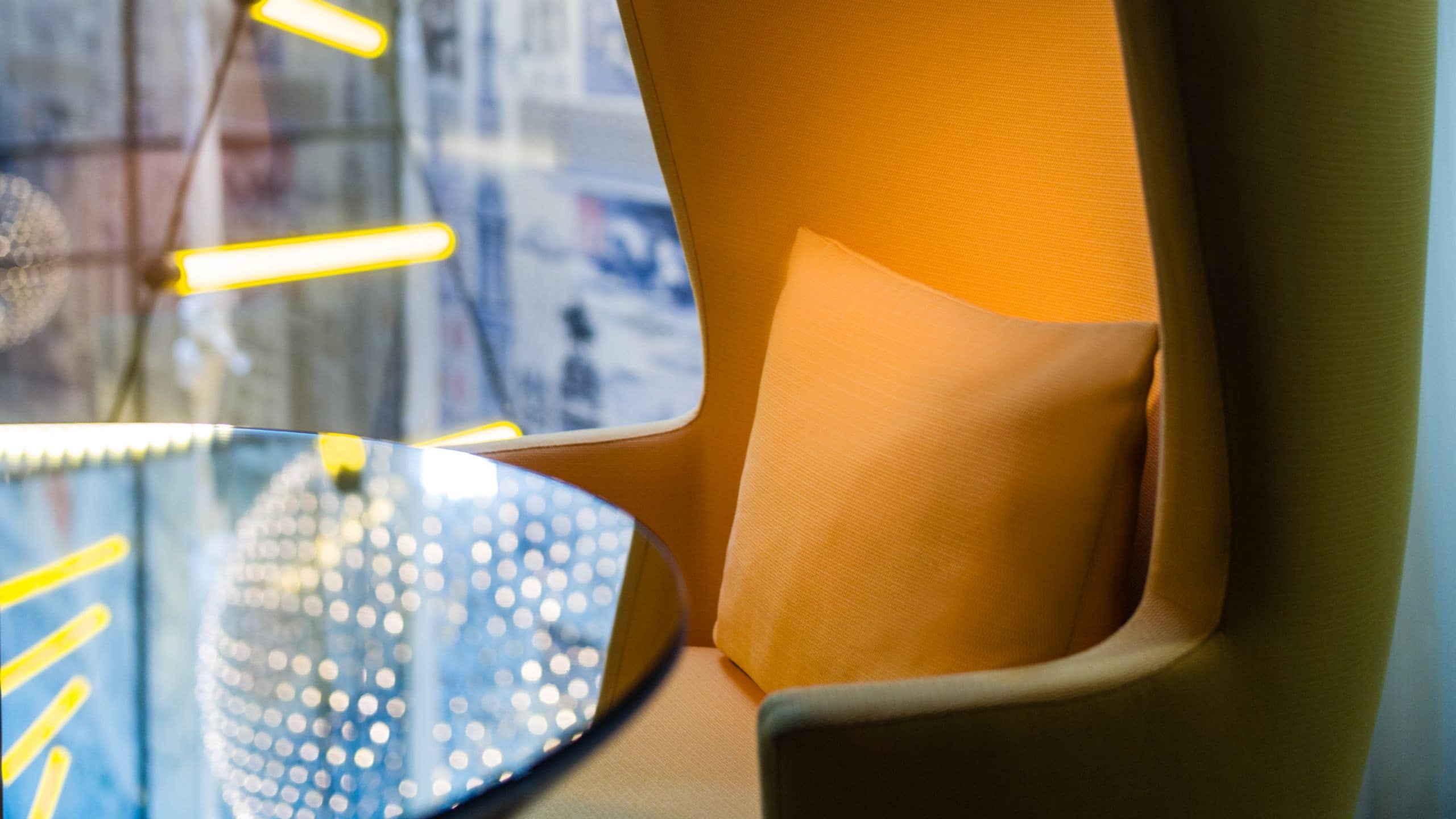 1 King Bed Atrium View - Image 2