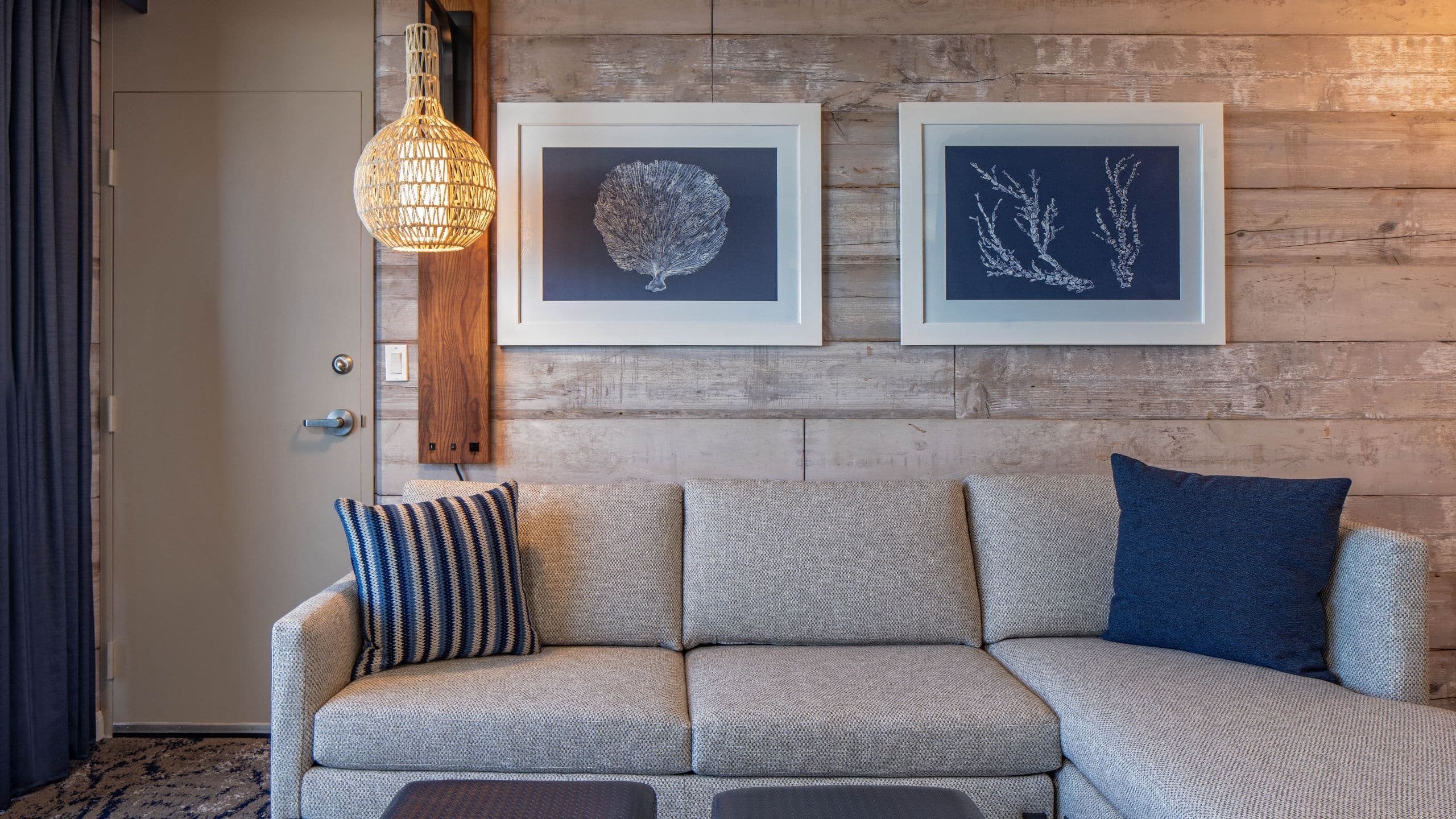 Corner Suite - Image 2