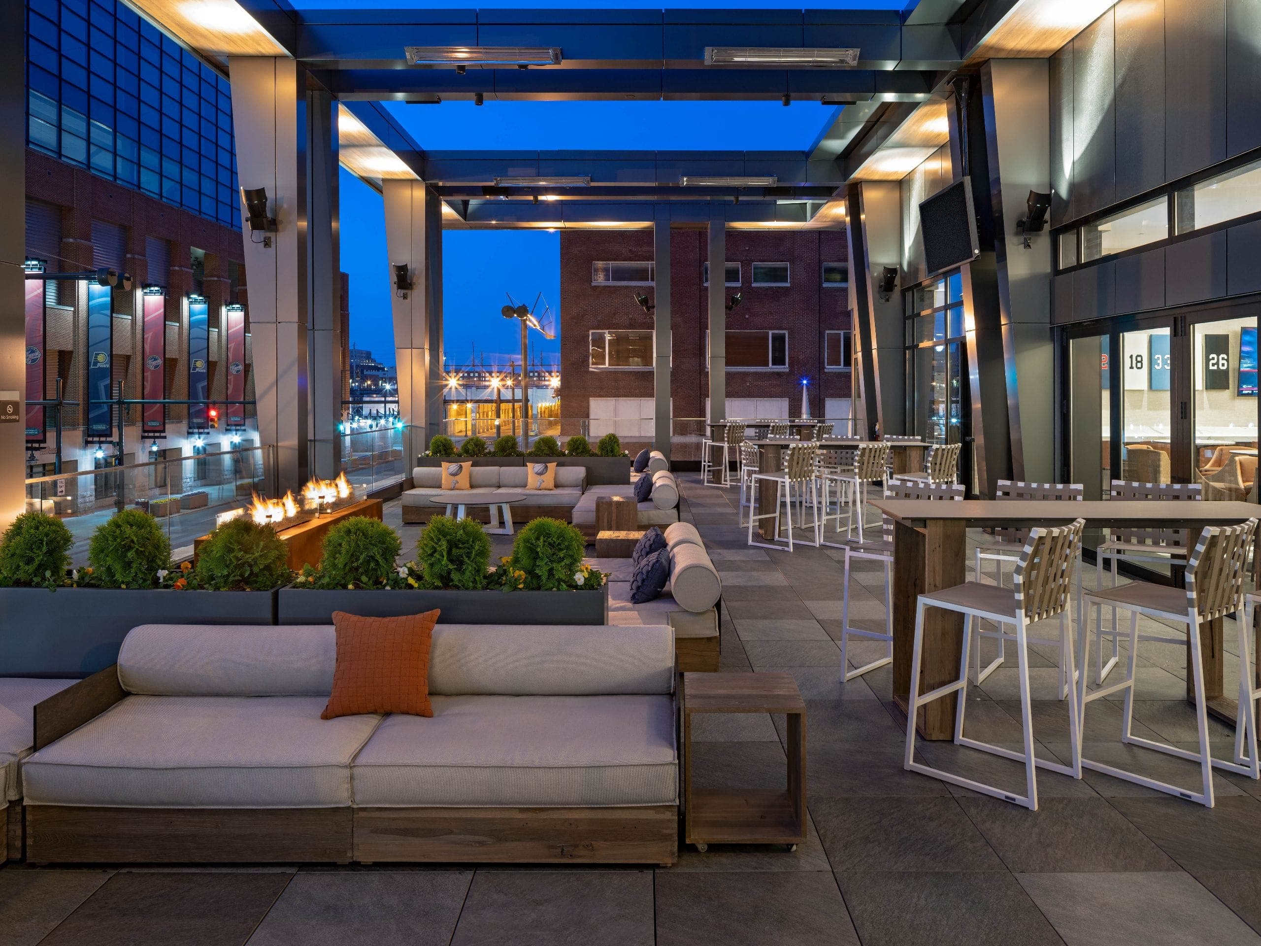 Hyatt House Indianapolis / Downtown