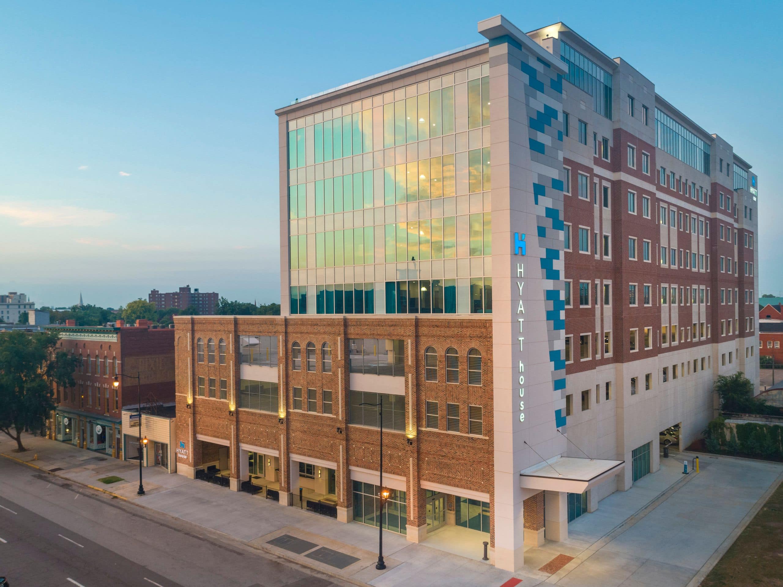 Hyatt House Augusta / Downtown