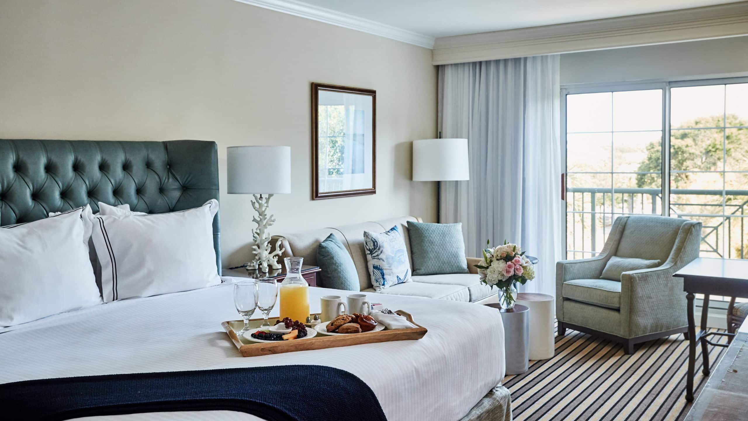 1 King Bed, Boardwalk Inn - Image 1