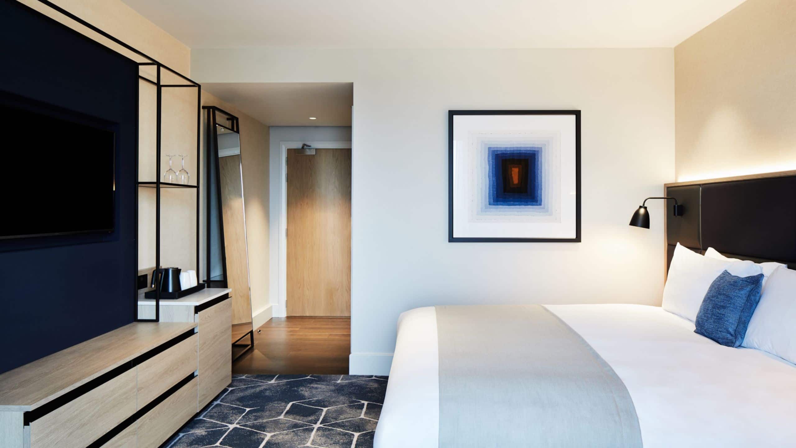 1 King Bed - Image 2